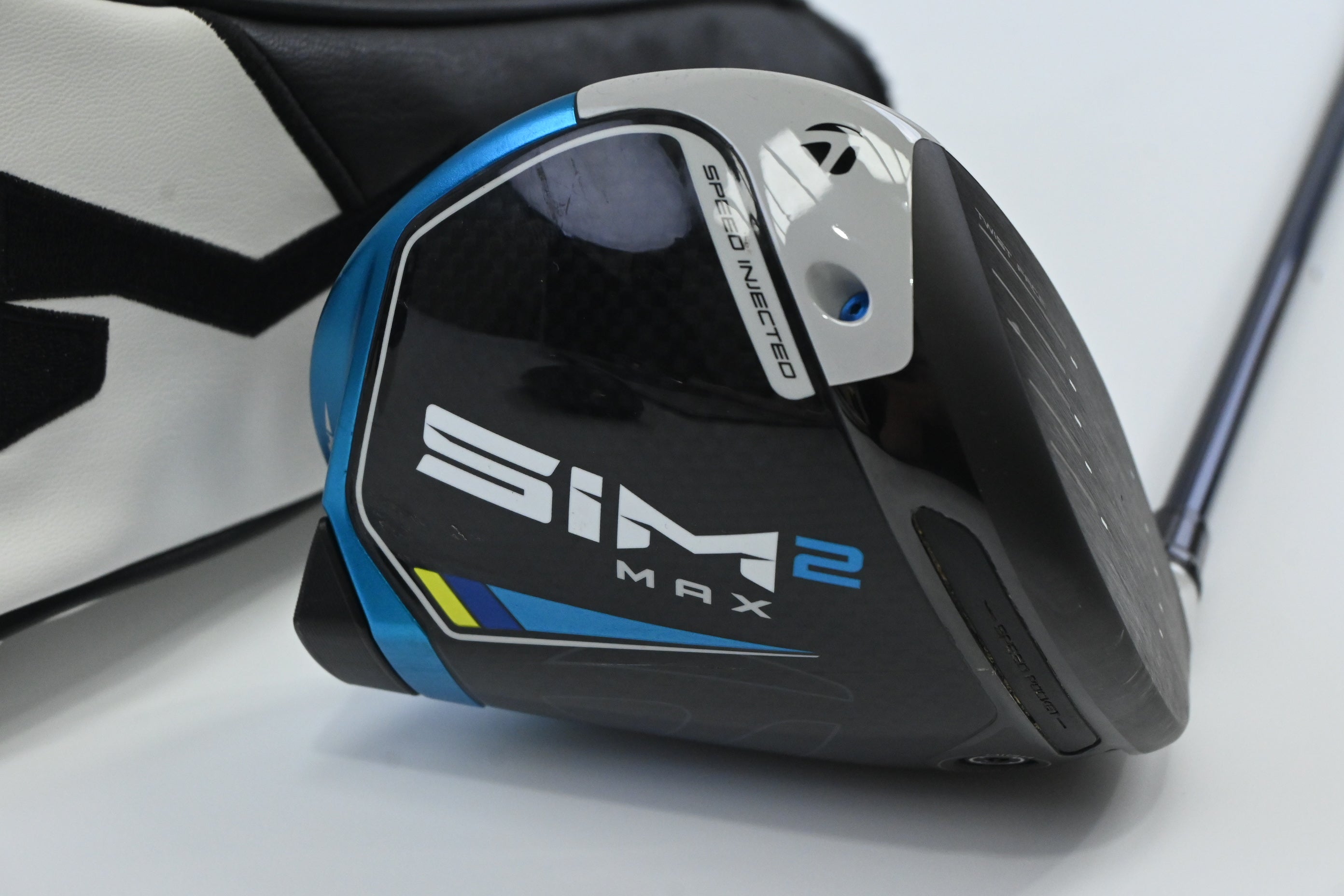 Taylormade SIM2 Max Driver / 10.5 Degree / Stiff Flex Fujikura Ventus Blue 5