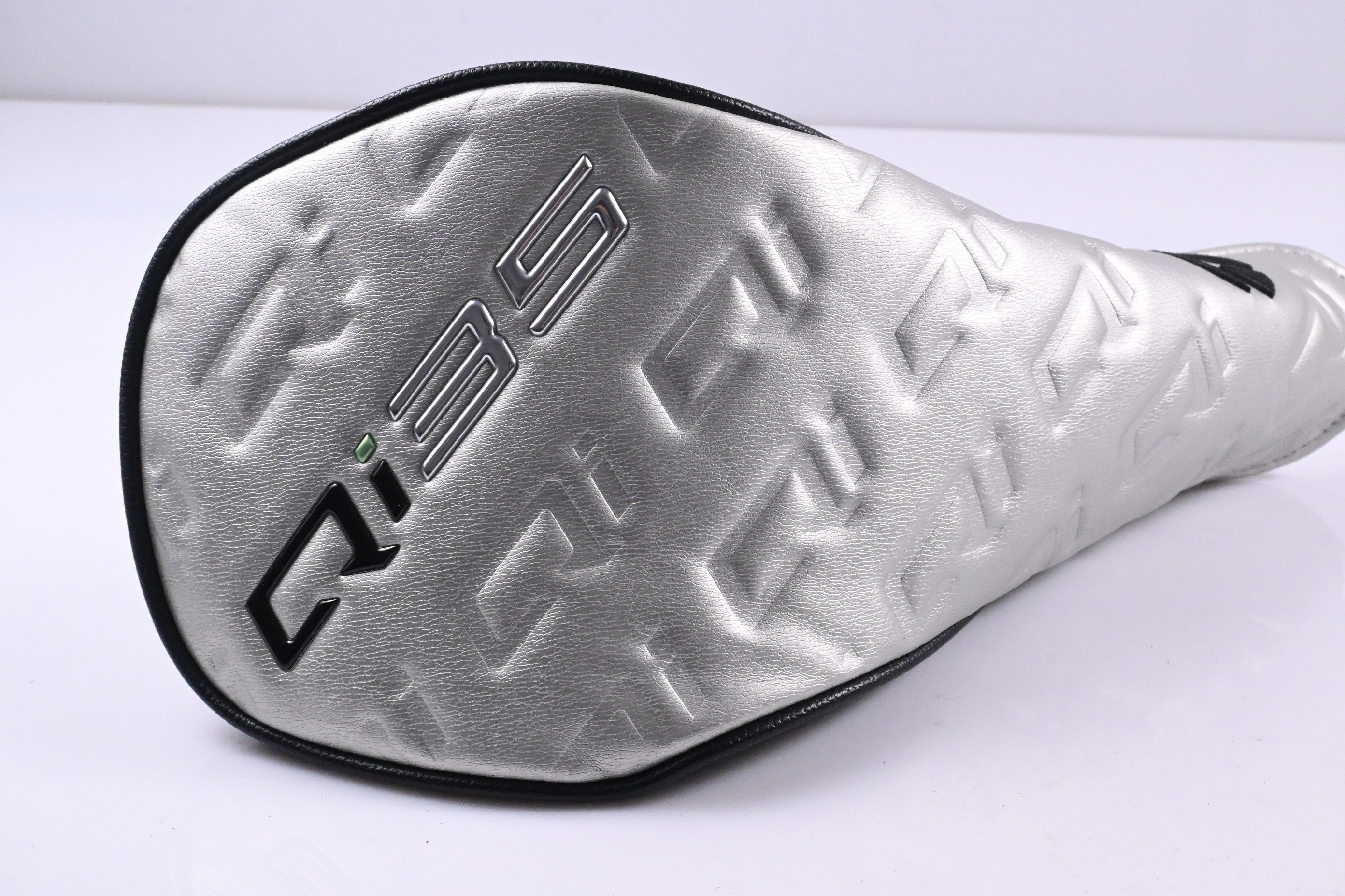 Taylormade Qi35 Driver / 12 Degree / Regular Flex Fujikura Ventus Blue '25 5