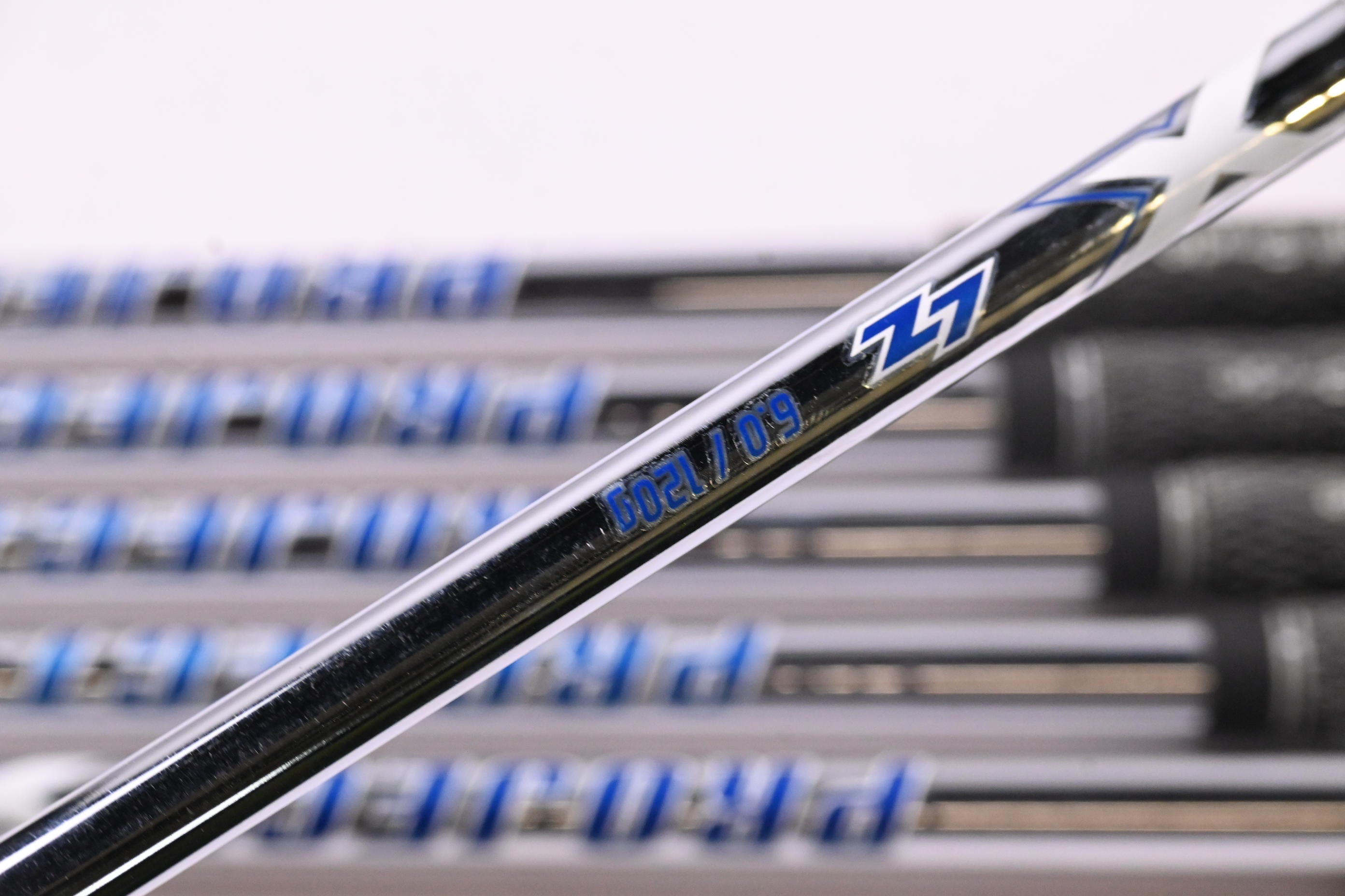 Mizuno MP-68 Irons / 5-PW / Stiff Flex Project X LZ 120 Steel Shafts