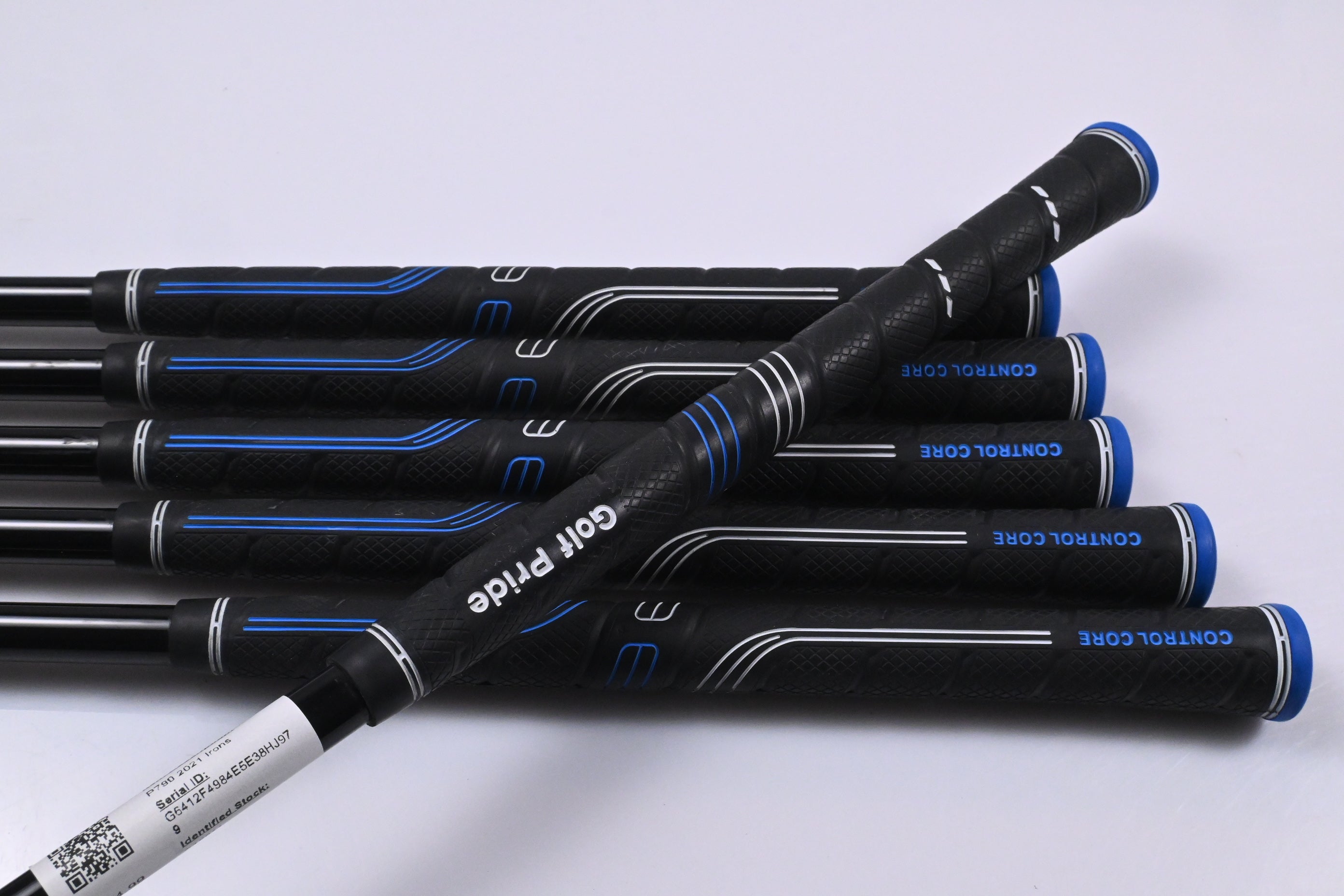 Taylormade P790 2021 Irons / 6-PW+AW / Regular Flex MMT 65 Shafts