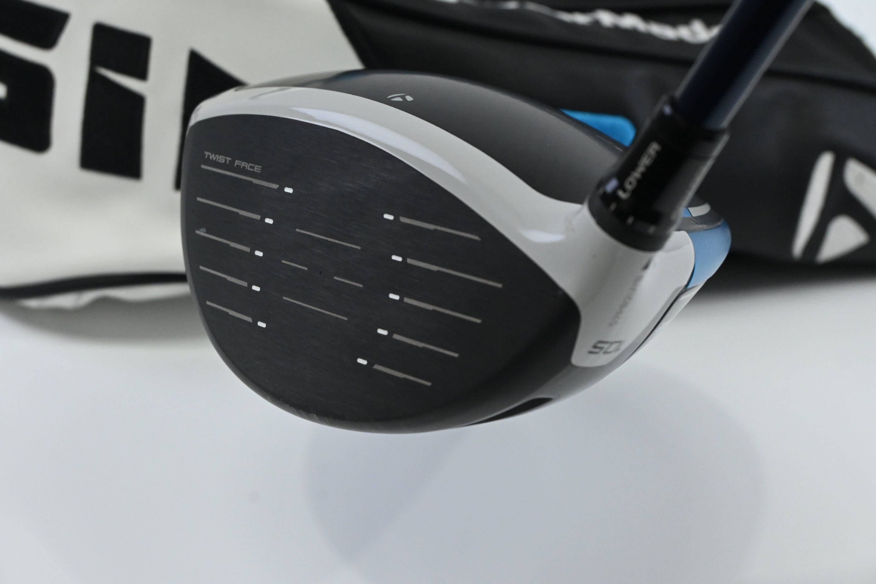 Taylormade SIM2 Max Driver / 10.5 Degree / Stiff Flex Fujikura Ventus Blue 5