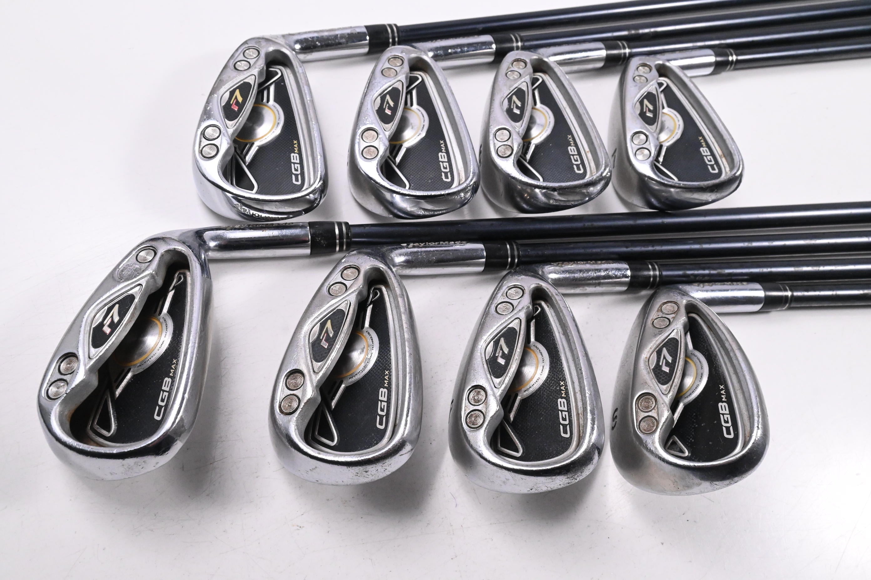 Taylormade R7 CGB Max Irons / 4-PW+SW / Regular Flex Taylormade Reax 55 Shafts