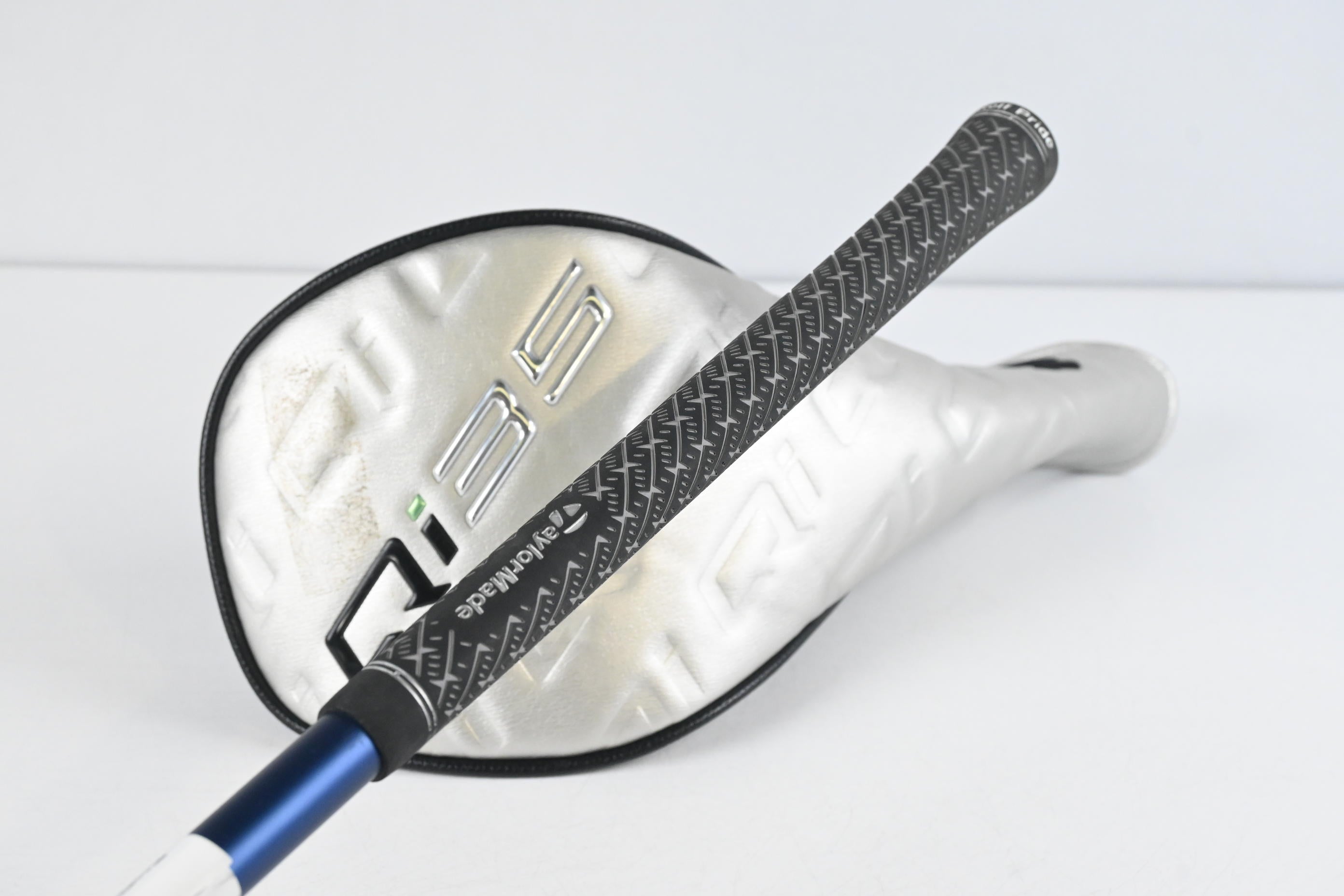 Taylormade Qi35 Driver / 9 Degree / Stiff Flex Fujikura Ventus Blue '25 5 Shaft