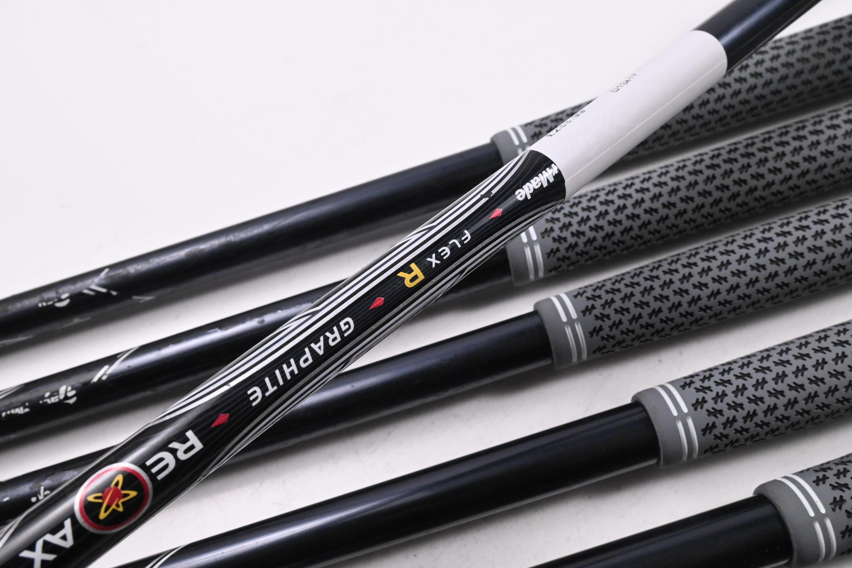 Taylormade R7 CGB Max Irons / 4-PW+SW / Regular Flex Taylormade Reax 55 Shafts