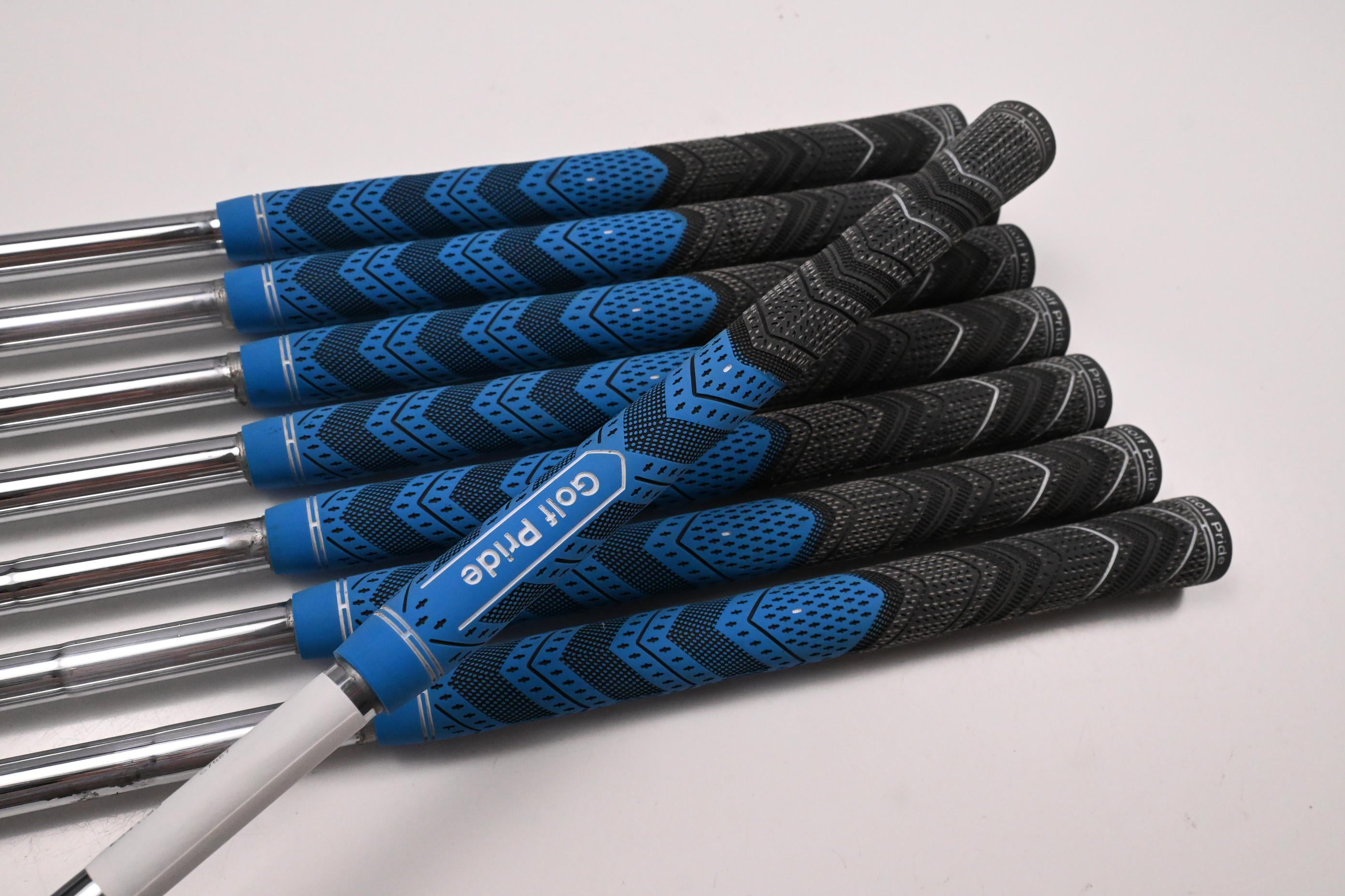 Cobra King F8 Irons / 5-PW+SW / Regular Flex One Flighted Shafts