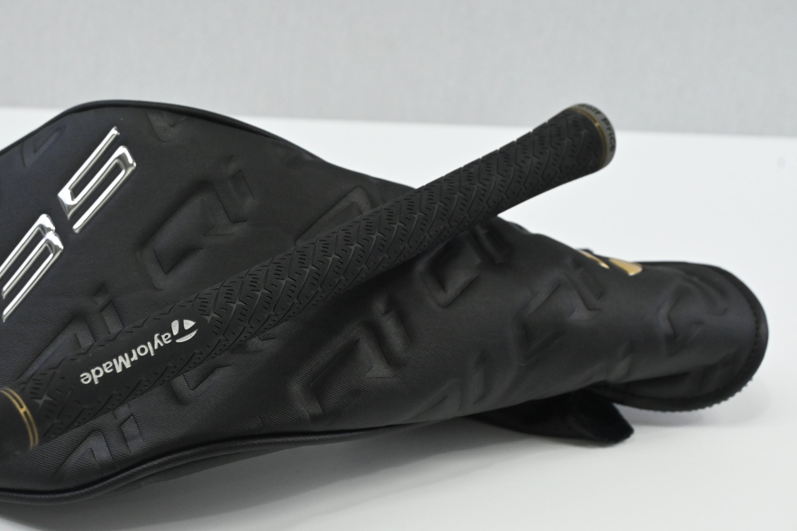 Taylormade Qi35 Max Designer Series Driver / 10.5 Degree / Regular Flex Diamana