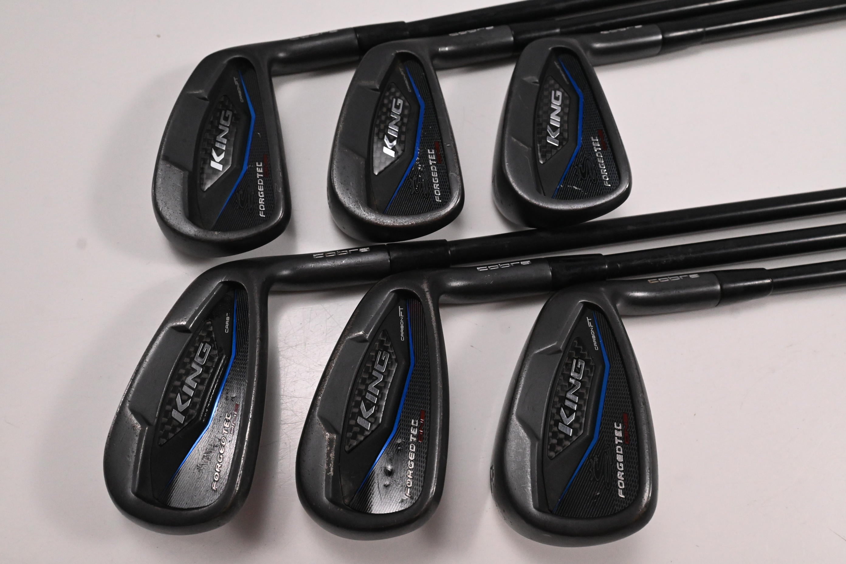 Cobra King Forged Tec Black Irons / 5-PW / Regular Flex AMT Tour White R300