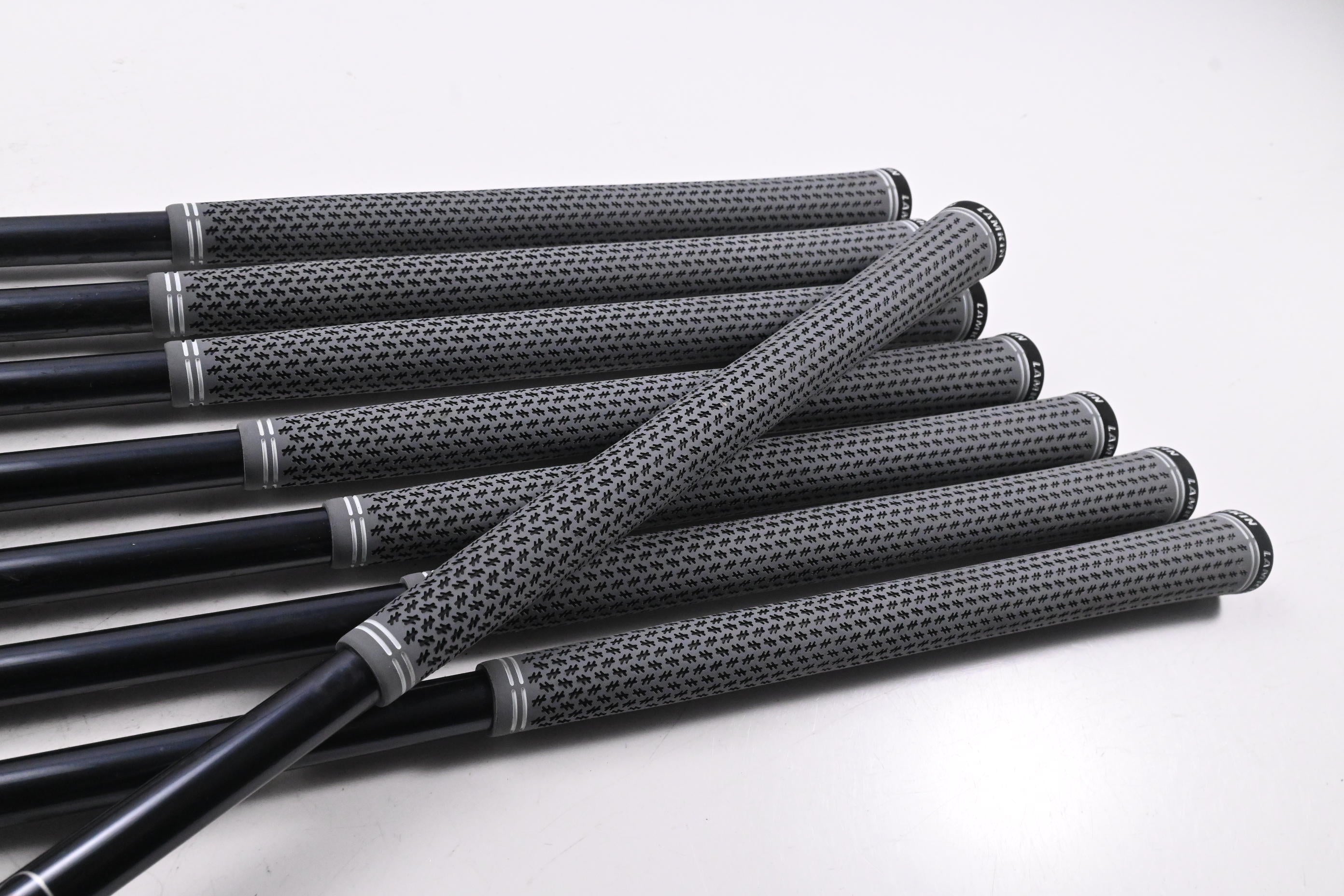 Taylormade R7 CGB Max Irons / 4-PW+SW / Regular Flex Taylormade Reax 55 Shafts