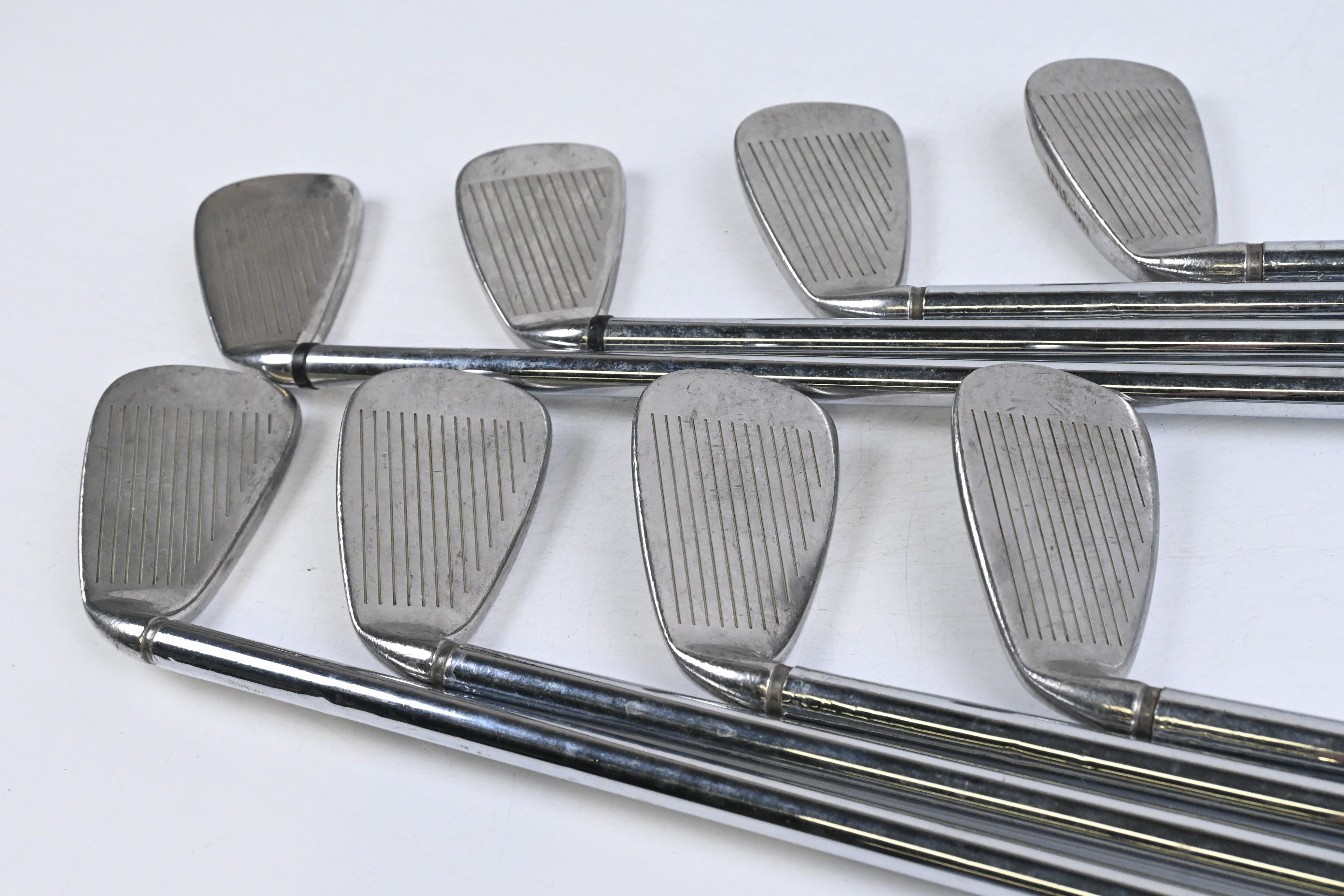 Wilson Deep Red Irons / 3-PW / Regular Flex Wilson Fat Shaft Fluid Feel Shafts