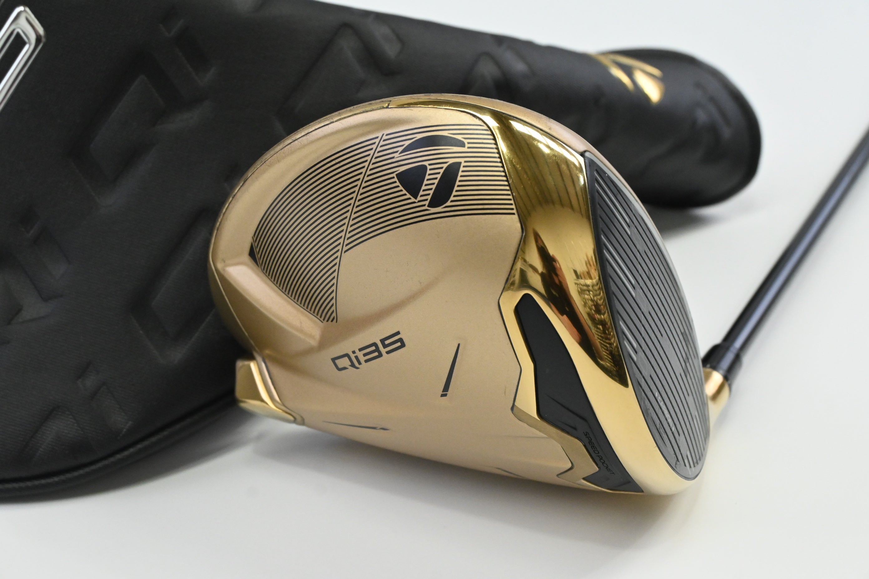 Taylormade Qi35 Max Designer Series Driver / 10.5 Degree / Regular Flex