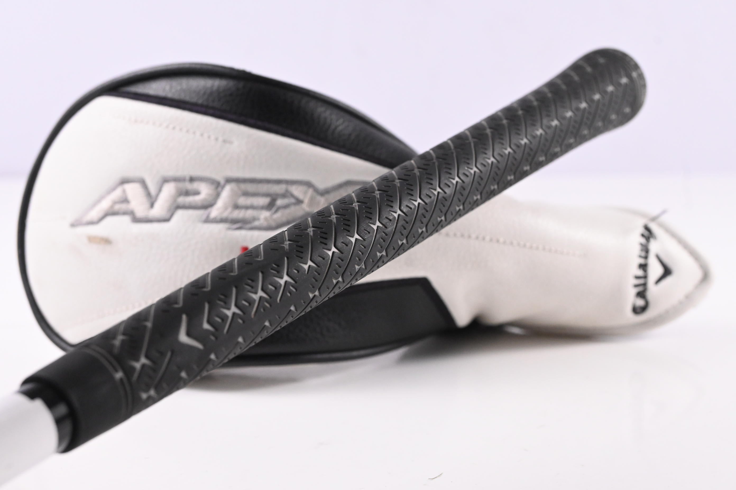 Callaway Apex UW 24 #3 Hybrid / 19 Degree / Stiff Flex MMT Black 70 Shaft