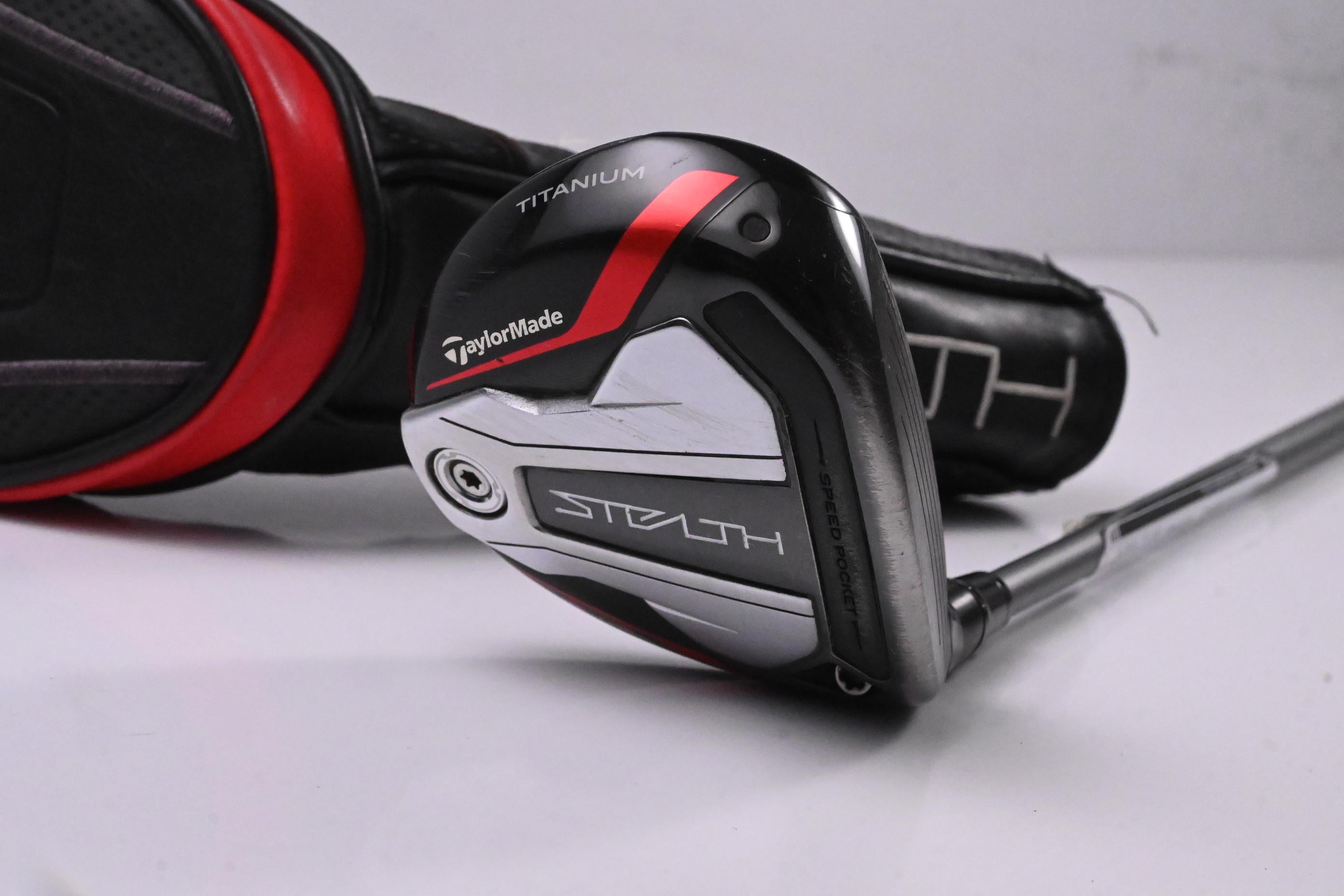 Taylormade Stealth Plus #5 Wood / 19 Degree / Regular Flex Fujikura Air Speeder