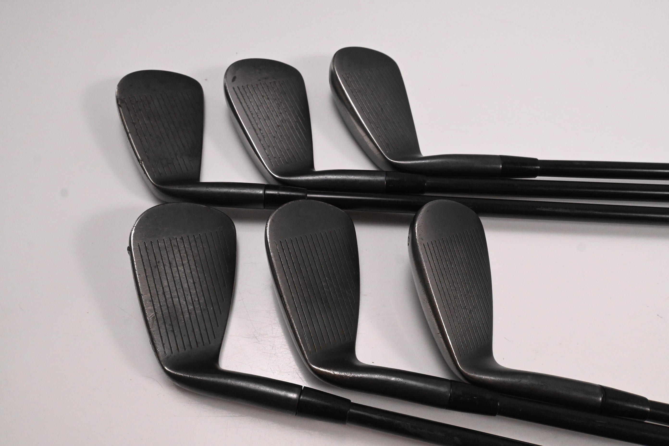 Cobra King Forged Tec Black Irons / 5-PW / Regular Flex AMT Tour White R300