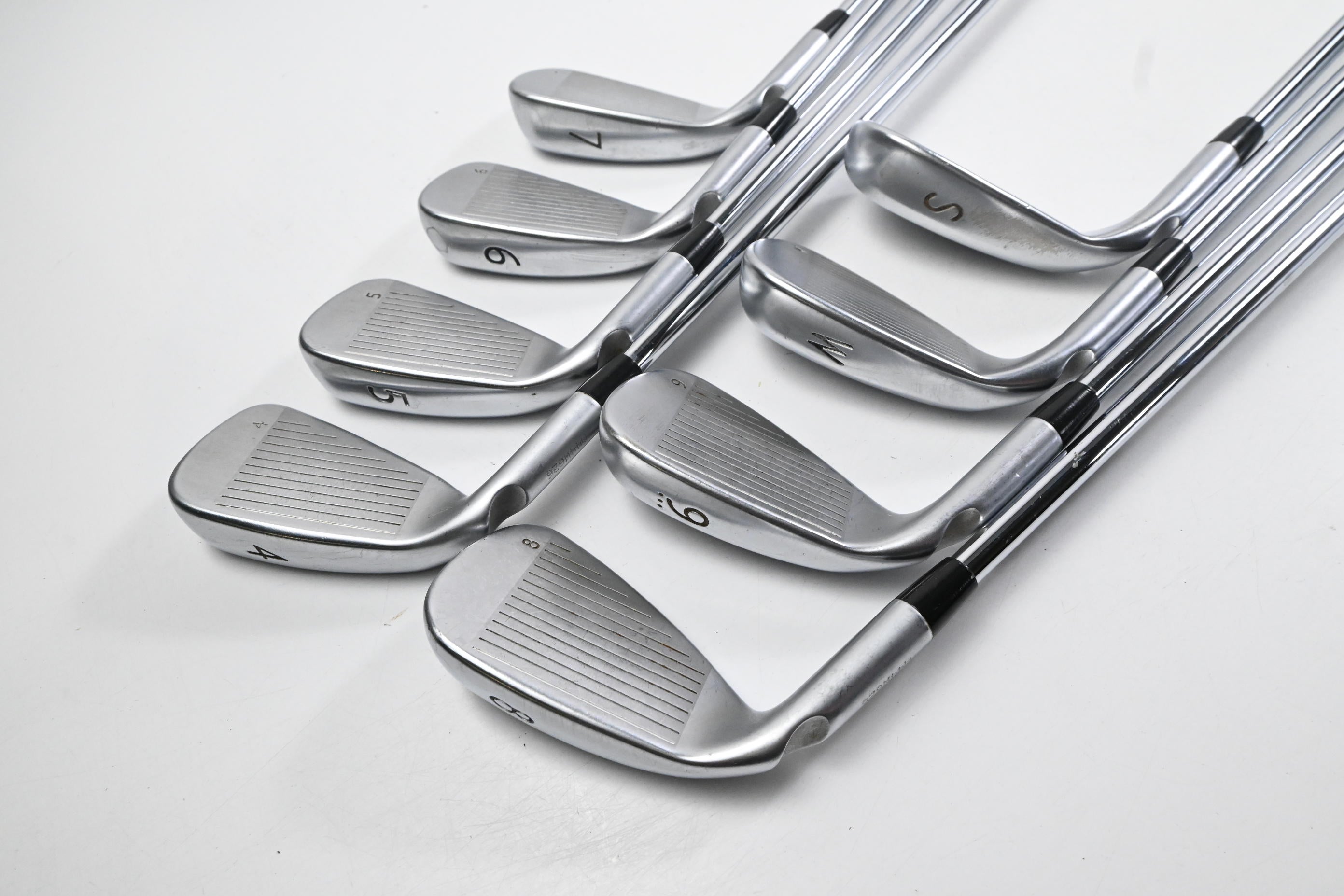 Ping G400 Irons / 4-PW+SW / White Dot / Regular Flex Ping AWT 2.0 Shafts