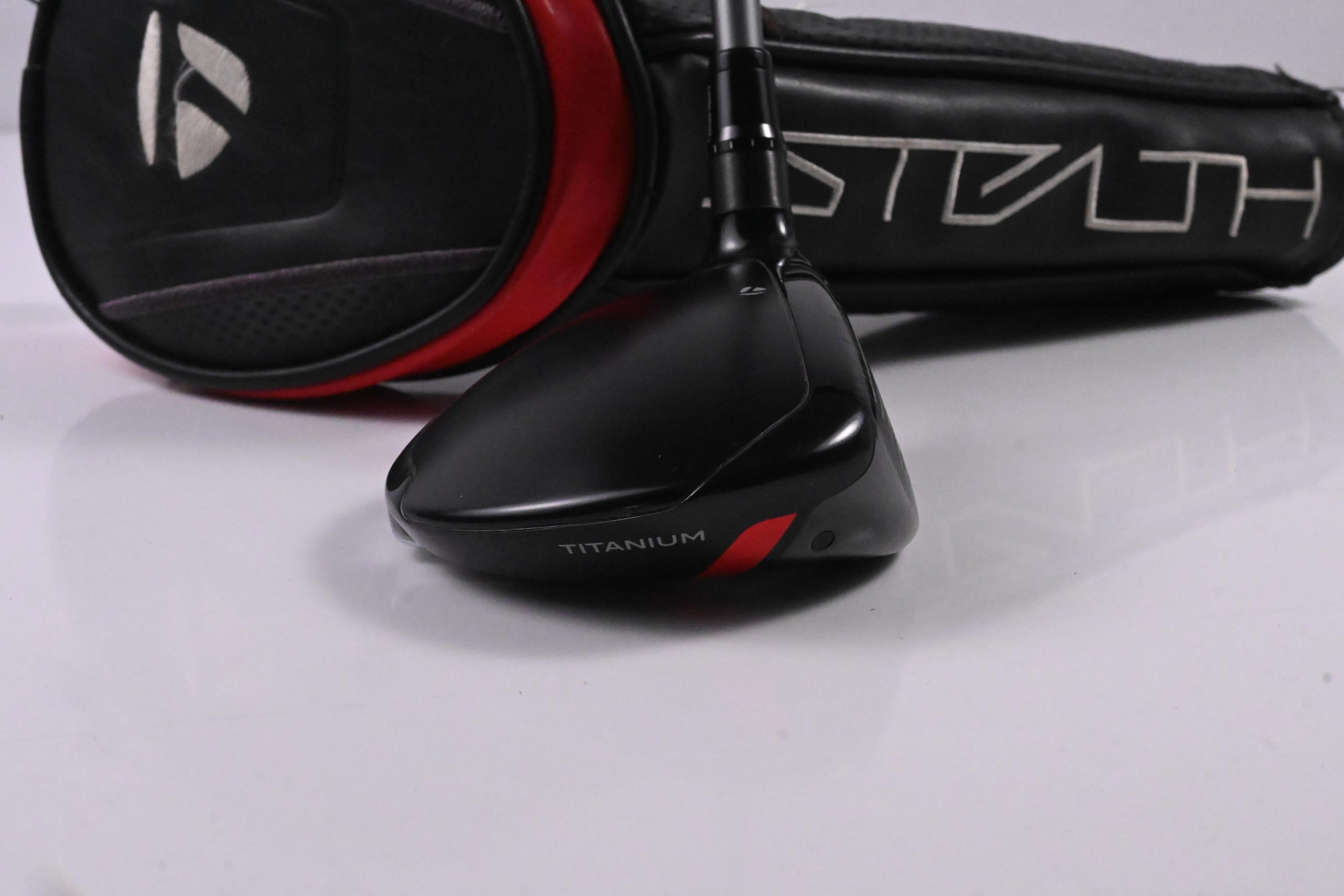 Taylormade Stealth Plus #5 Wood / 19 Degree / Regular Flex Fujikura Air Speeder