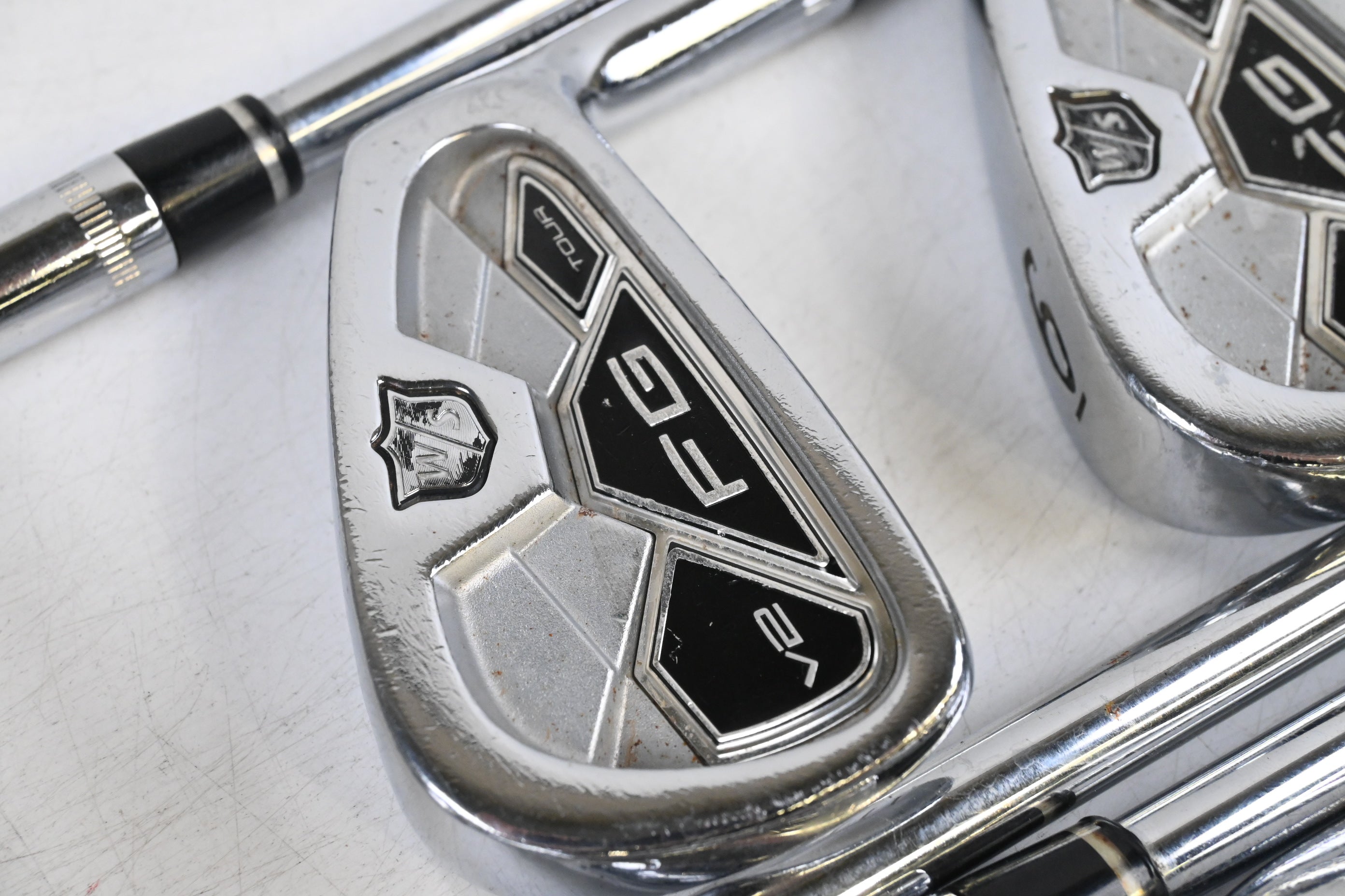 Wilson FG Tour V2 Irons / 4-PW / Stiff Flex KBS Tour Shafts