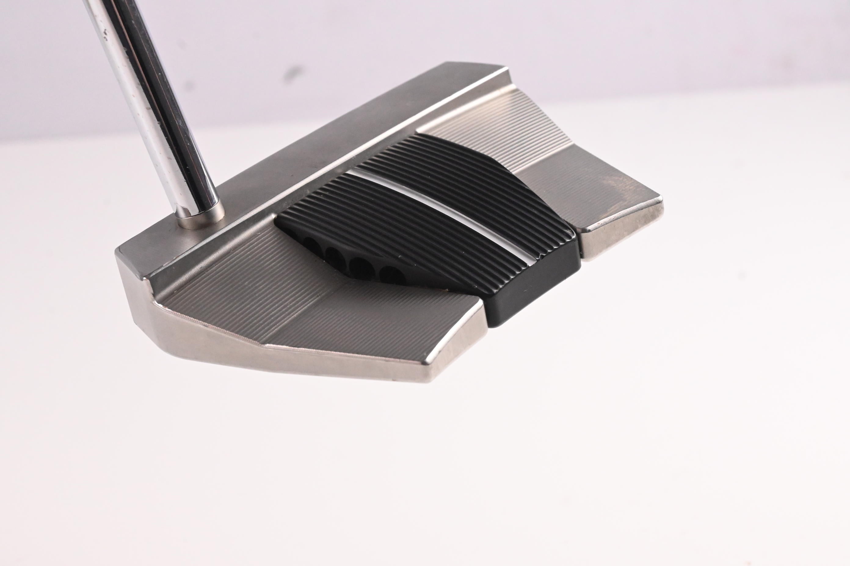 Scotty Cameron 2024 Phantom 9 Putter / 34 Inch