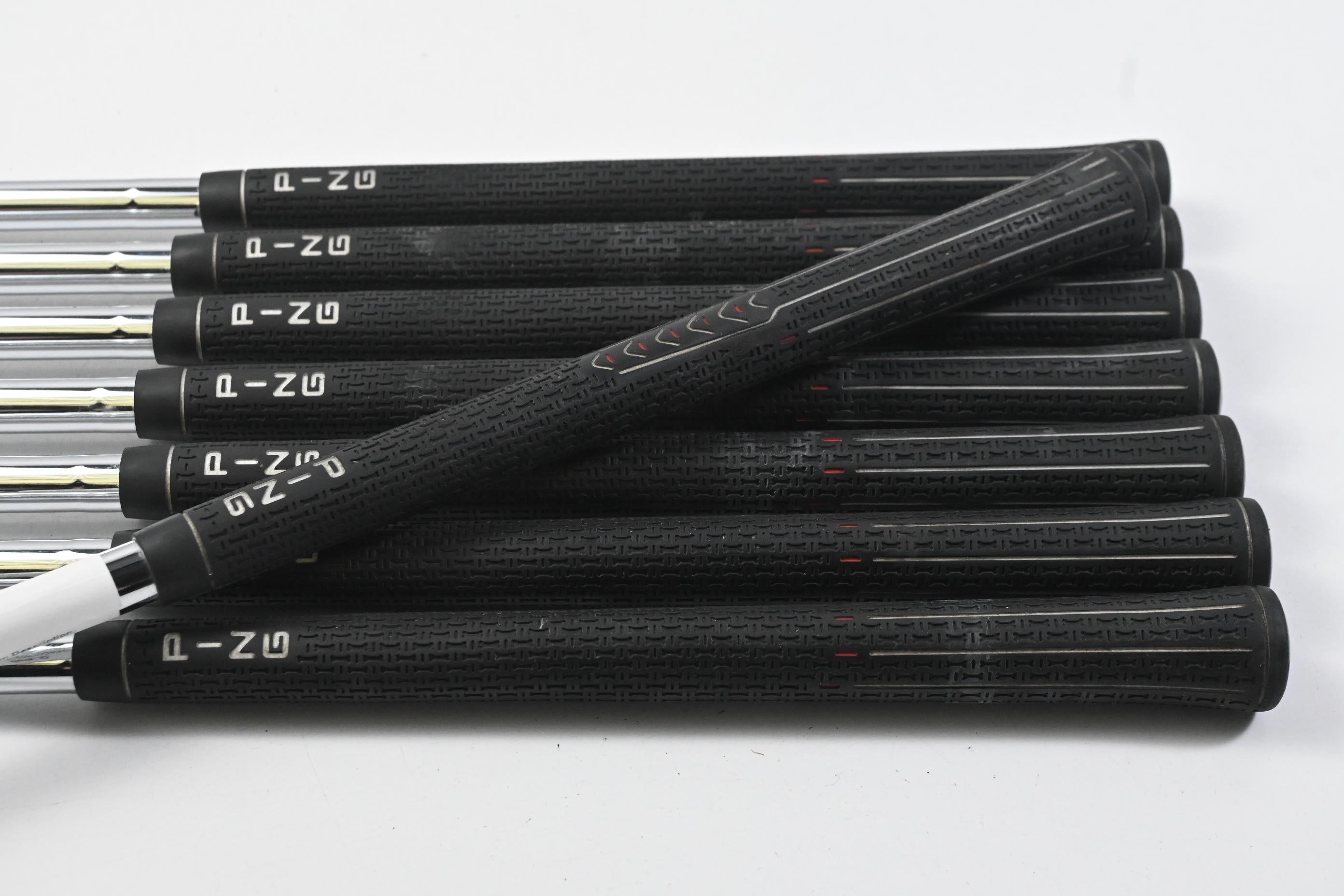 Ping G400 Irons / 4-PW+SW / White Dot / Regular Flex Ping AWT 2.0 Shafts