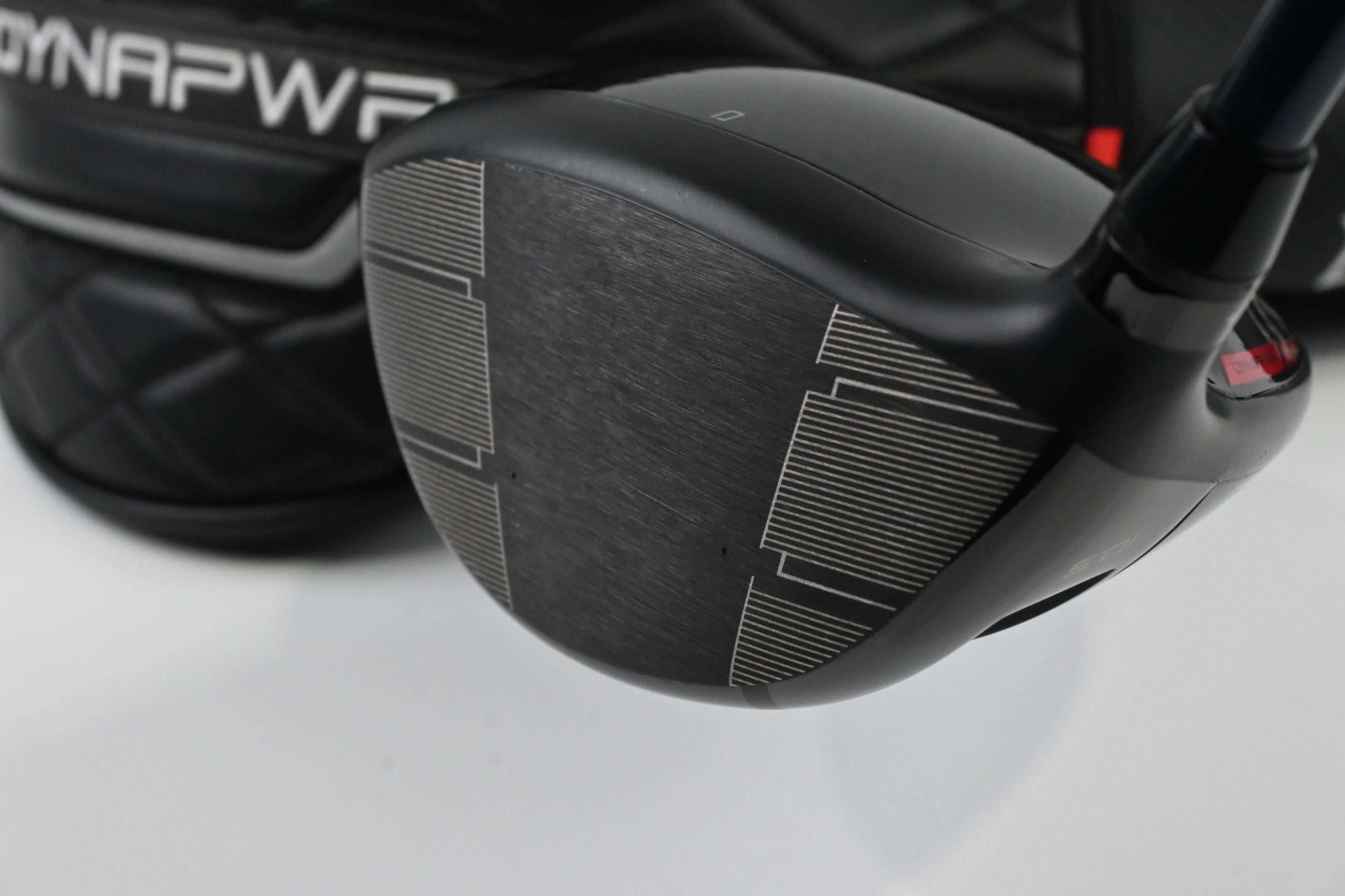 Wilson DYNAPWR 2025 Carbon Driver / 10.5 Degree / X-Flex Ventus Blue TR 7