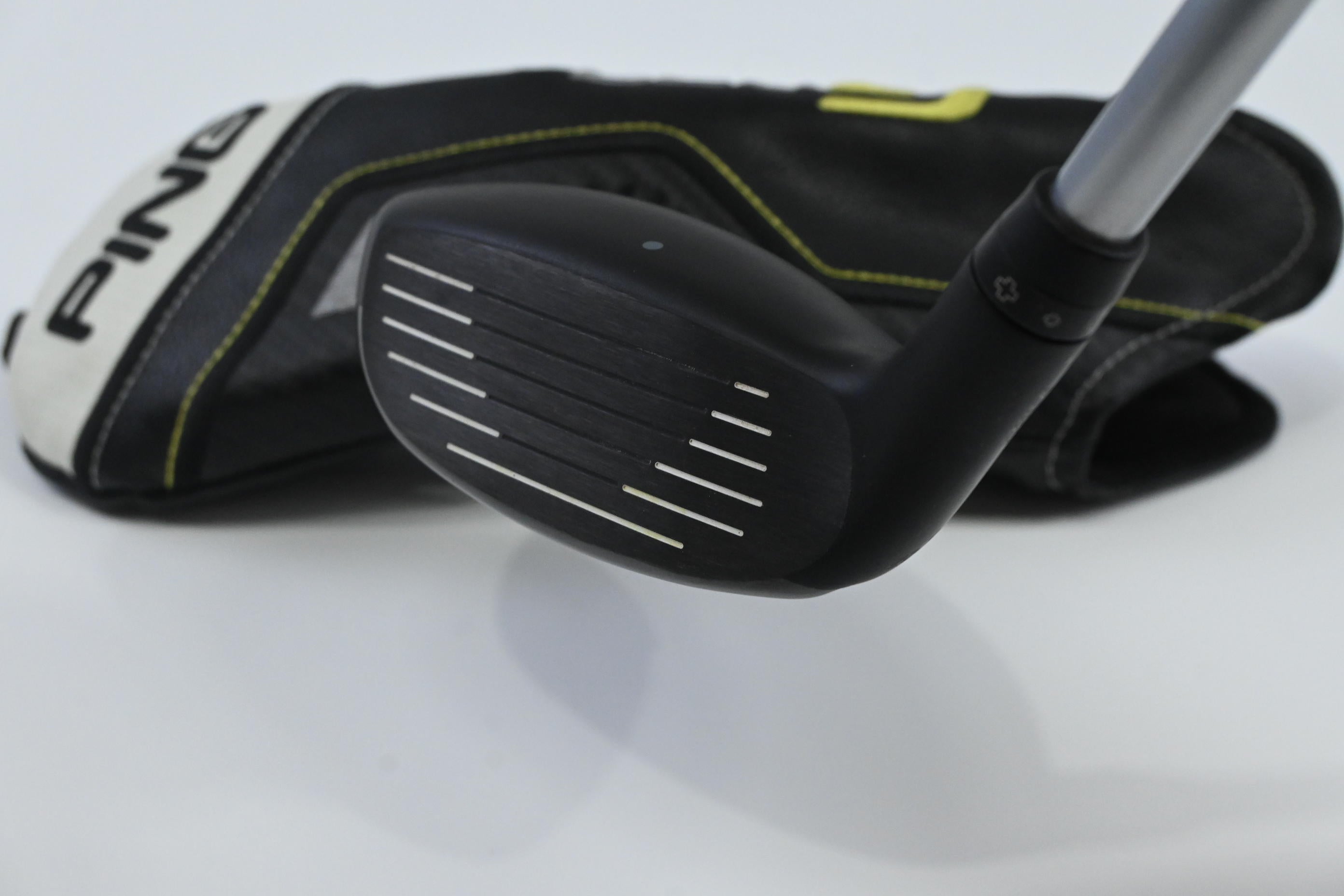 Ping G430 #4  Hybrid / 22 Degree / Regular Flex Fujikura Vista Pro 60 Shaft