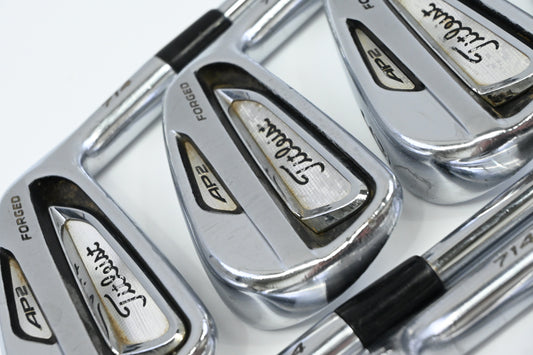 Titleist 714 AP2 Irons / 4-PW+GW / Regular Flex Dynamic Gold R300 Shafts