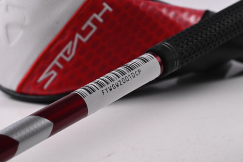 TaylorMade Stealth 2 #4 Hybrid / 22 Degree / Regular Flex Ventus TR Red 6 Shaft