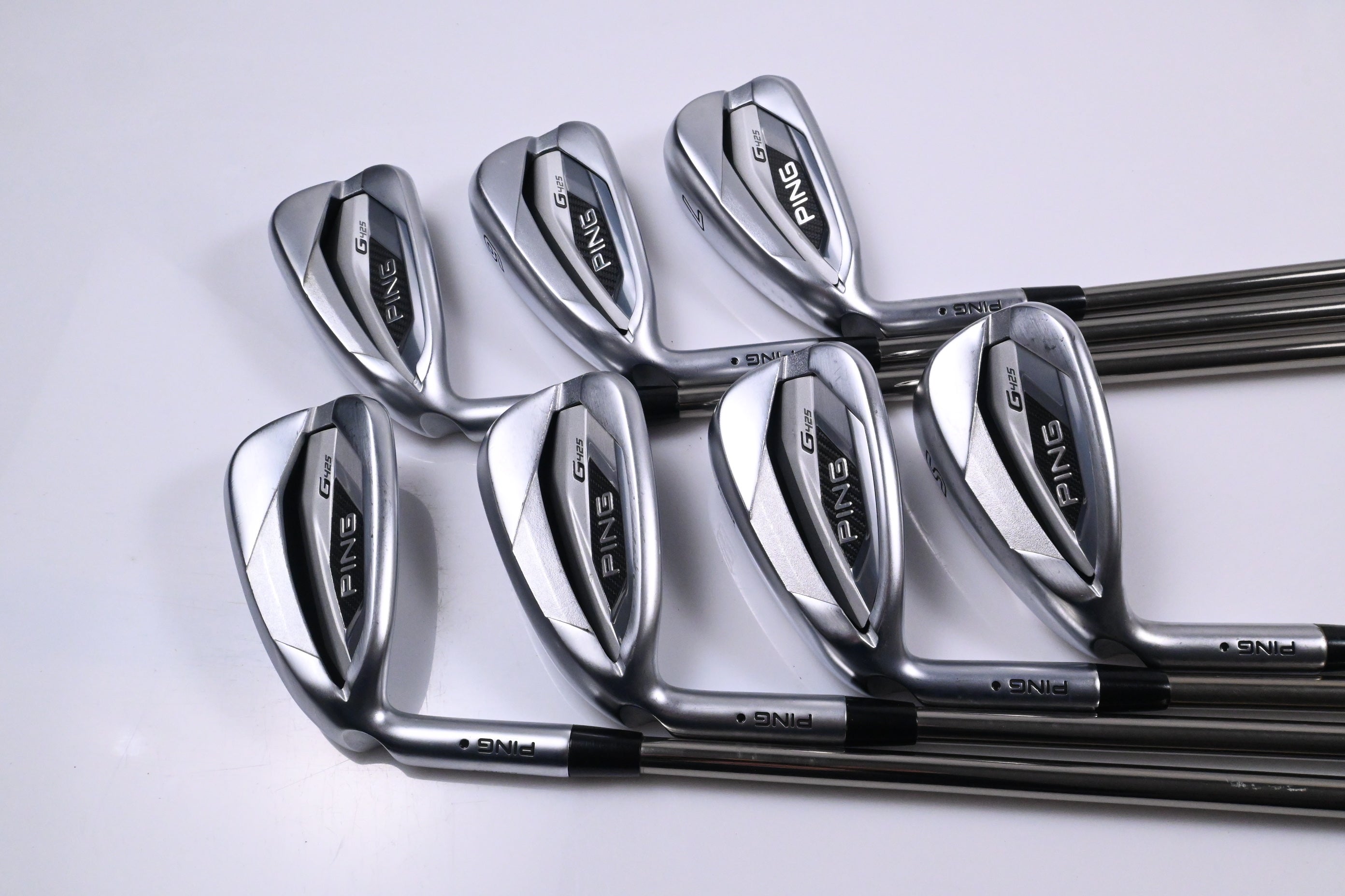 Left Hand Ping G425 Irons / 5-PW+SW / Black Dot / Reuglar Flex UST Recoil ES780