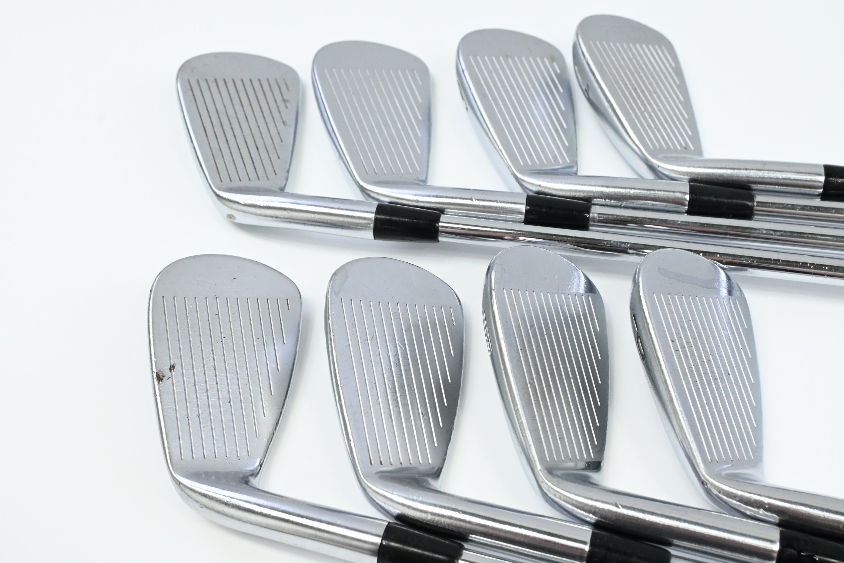 Titleist 714 AP2 Irons / 4-PW+GW / Regular Flex Dynamic Gold R300 Shafts