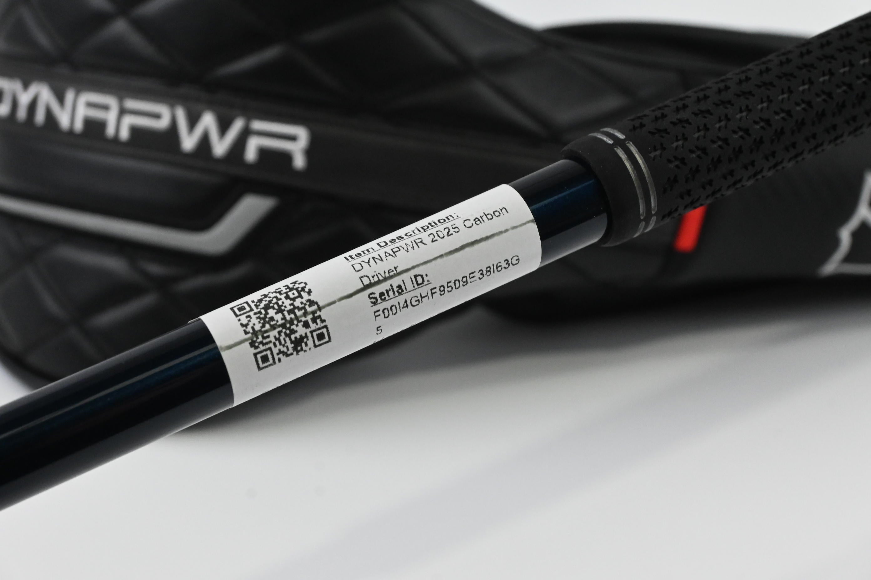 Wilson DYNAPWR 2025 Carbon Driver / 10.5 Degree / X-Flex Ventus Blue TR 7