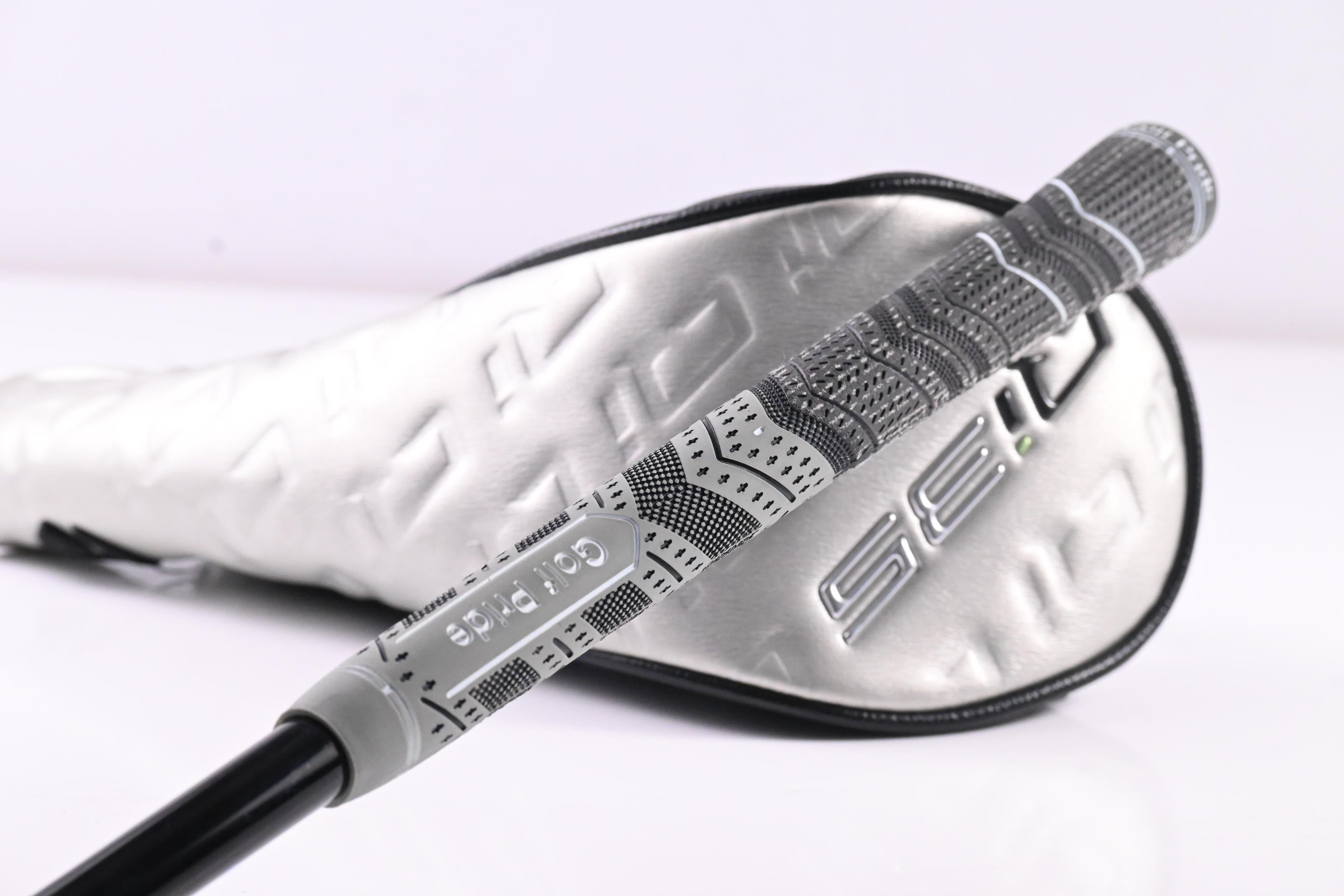 Taylormade Qi35 #3 Wood / 16.5 Degree / X-Flex HZRDUS Gen4 Black 80 Shaft