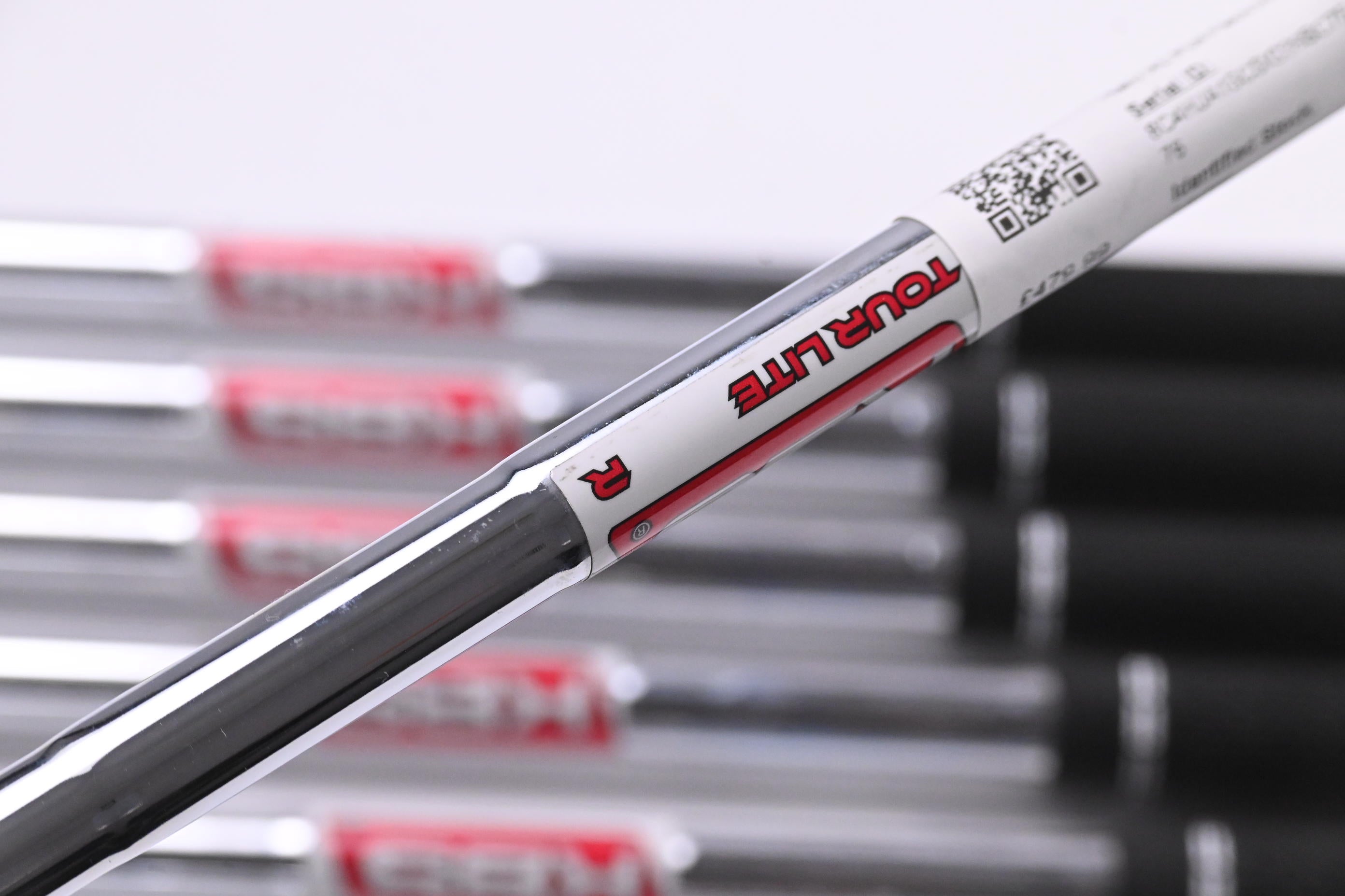 Cleveland Halo XL Full Face Irons / 5-PW+SW / Regular Flex KBS Tour Lite Shafts