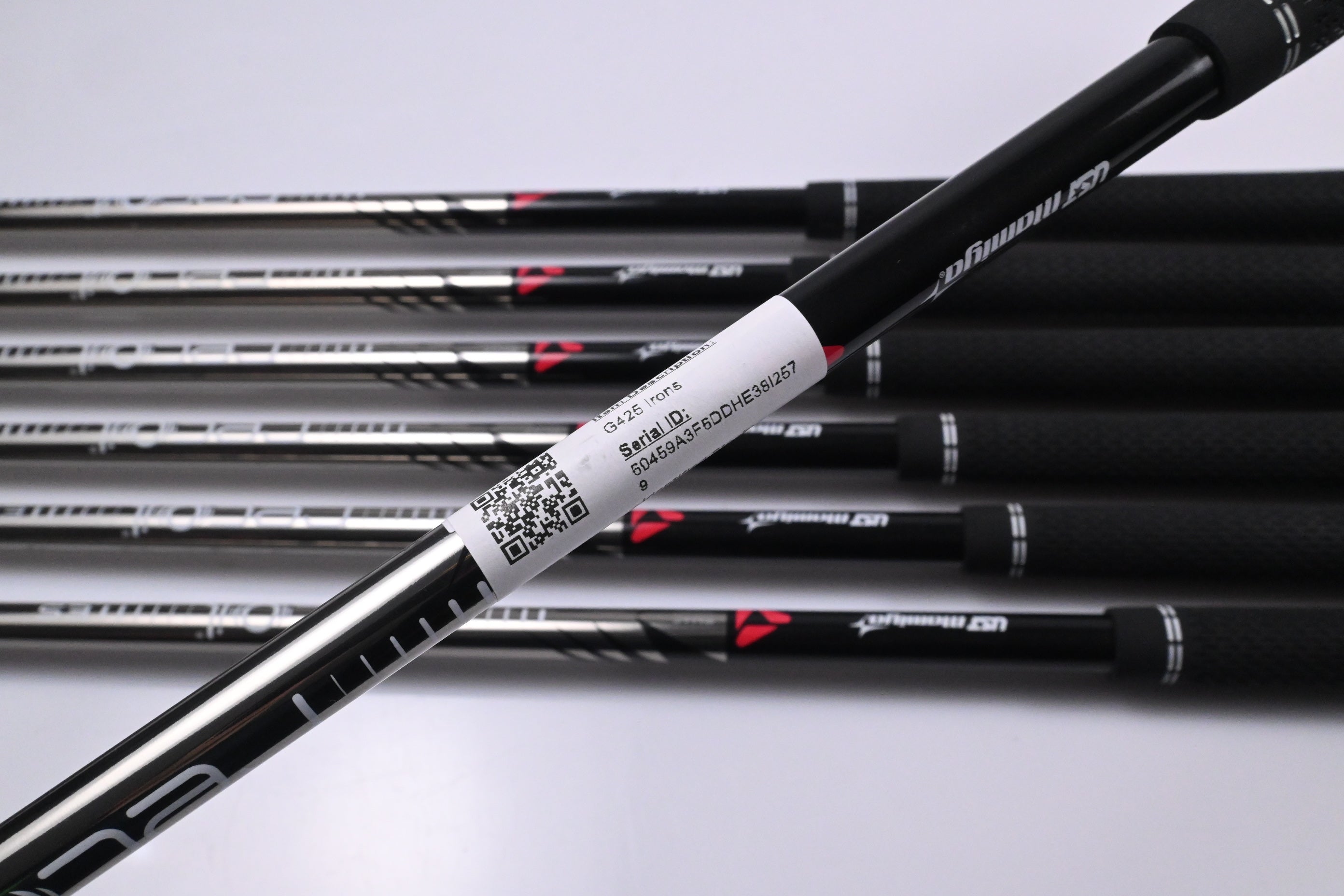 Left Hand Ping G425 Irons / 5-PW+SW / Black Dot / Reuglar Flex UST Recoil ES780