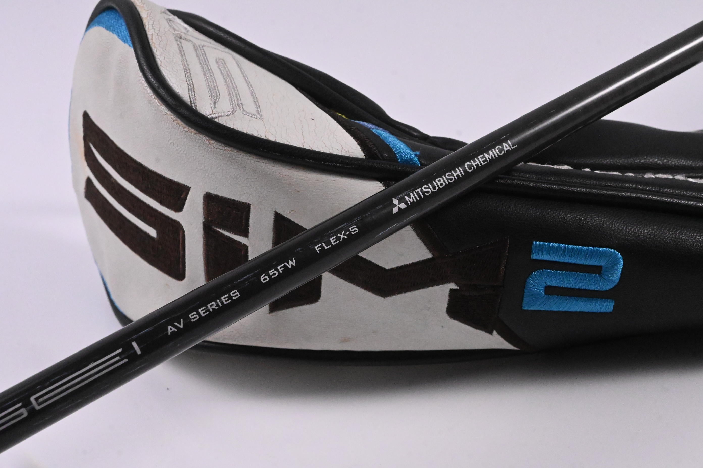 Taylormade SIM2 Ti #3 Wood / 15 Degree / Stiff Flex Tensei AV RAW Blue 65 Shaft