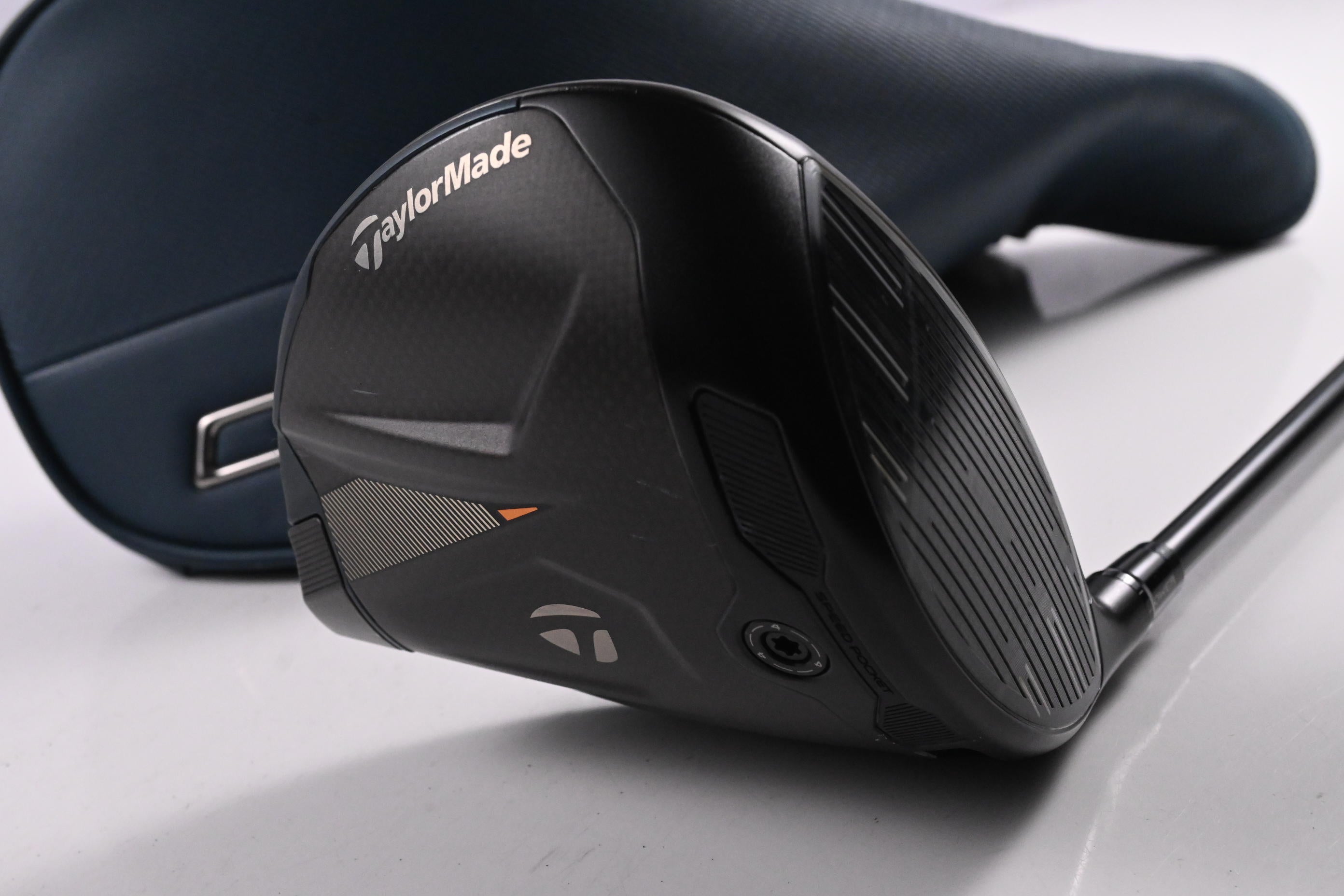 Taylormade Qi4D Max Driver / 10.5 Degree / X-Flex Hzrdus Yellow 63 Shaft