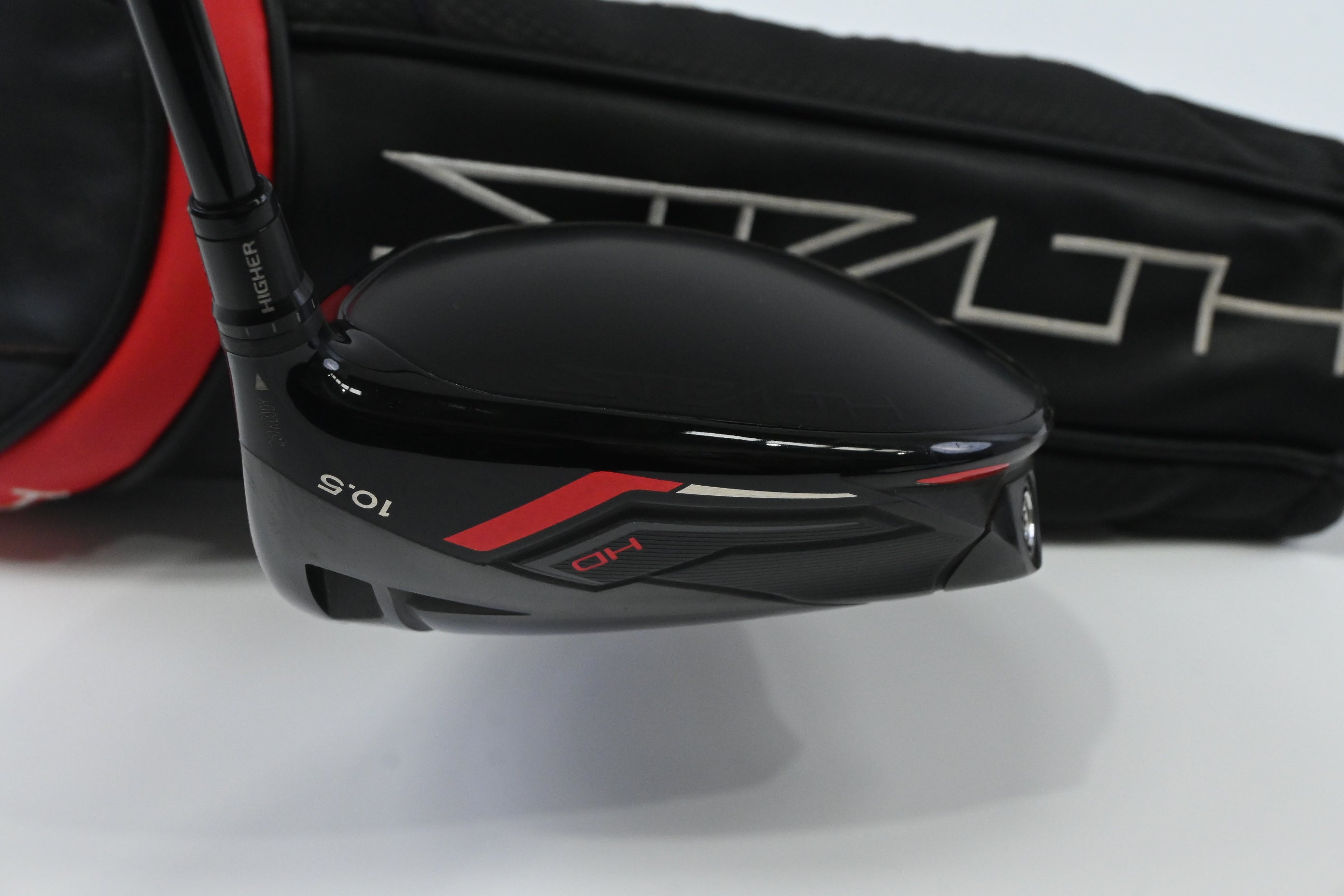 Taylormade Stealth HD Driver / 10.5 Degree / Regular Flex Fujikura AirSpeeder 45