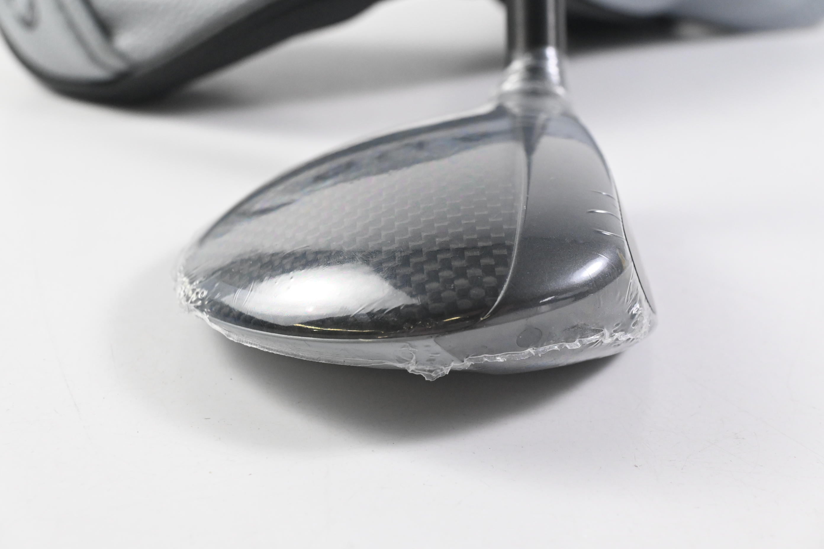 Callaway Quantum Max #7 Wood / 21 Degree / Regular Flex Denali Frost Silver 60