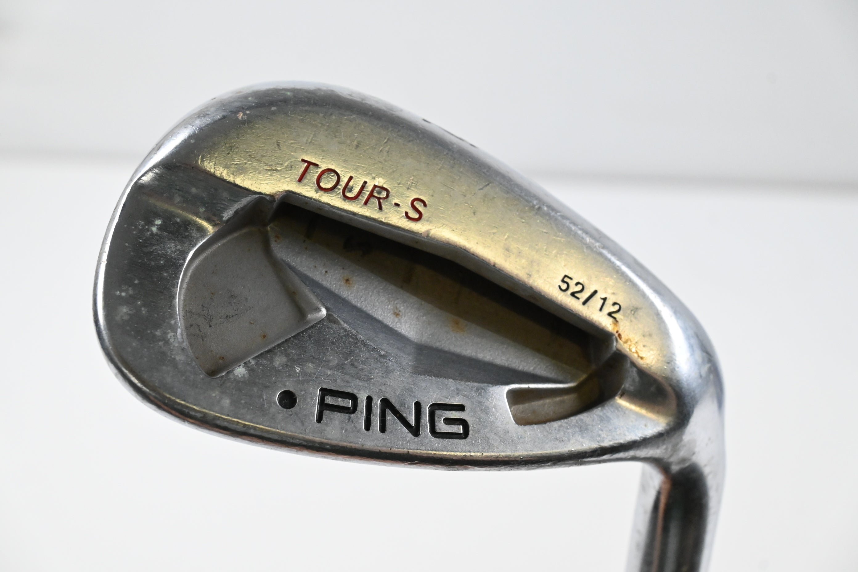 Ping Tour-S Gap Wedge / 52 Degree / Black Dot / X-Flex Black Gold Shaft