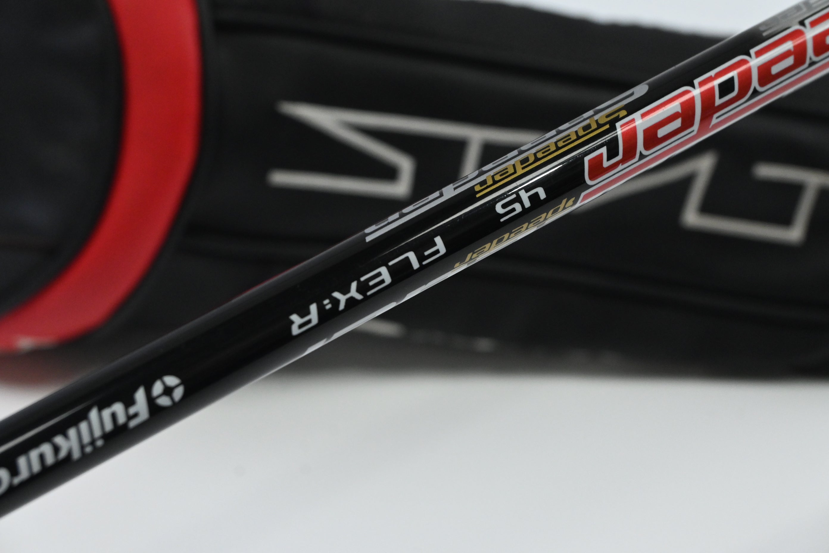 Taylormade Stealth HD Driver / 10.5 Degree / Regular Flex Fujikura AirSpeeder 45