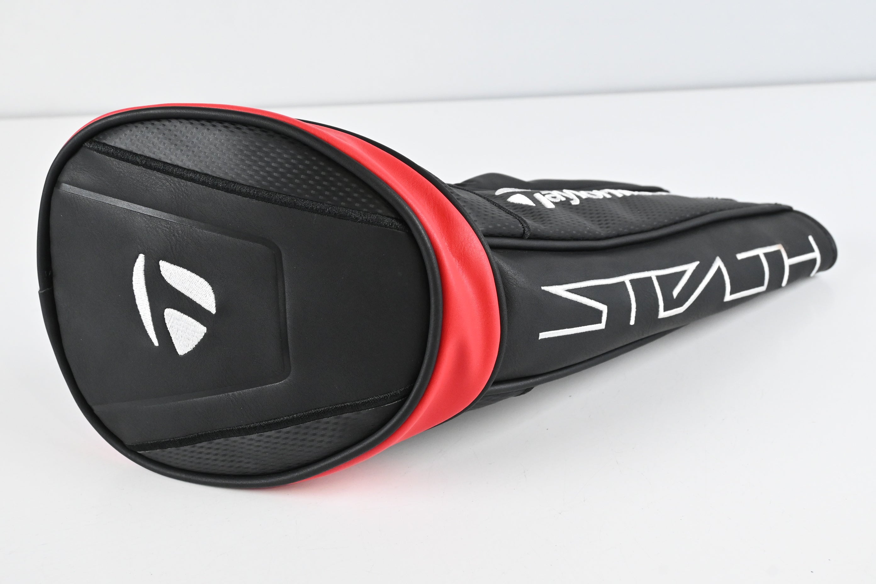 Taylormade Stealth Plus Driver / 9 Degree / Stiff Flex Hzrdus Smoke Red RDX 60 Shaft