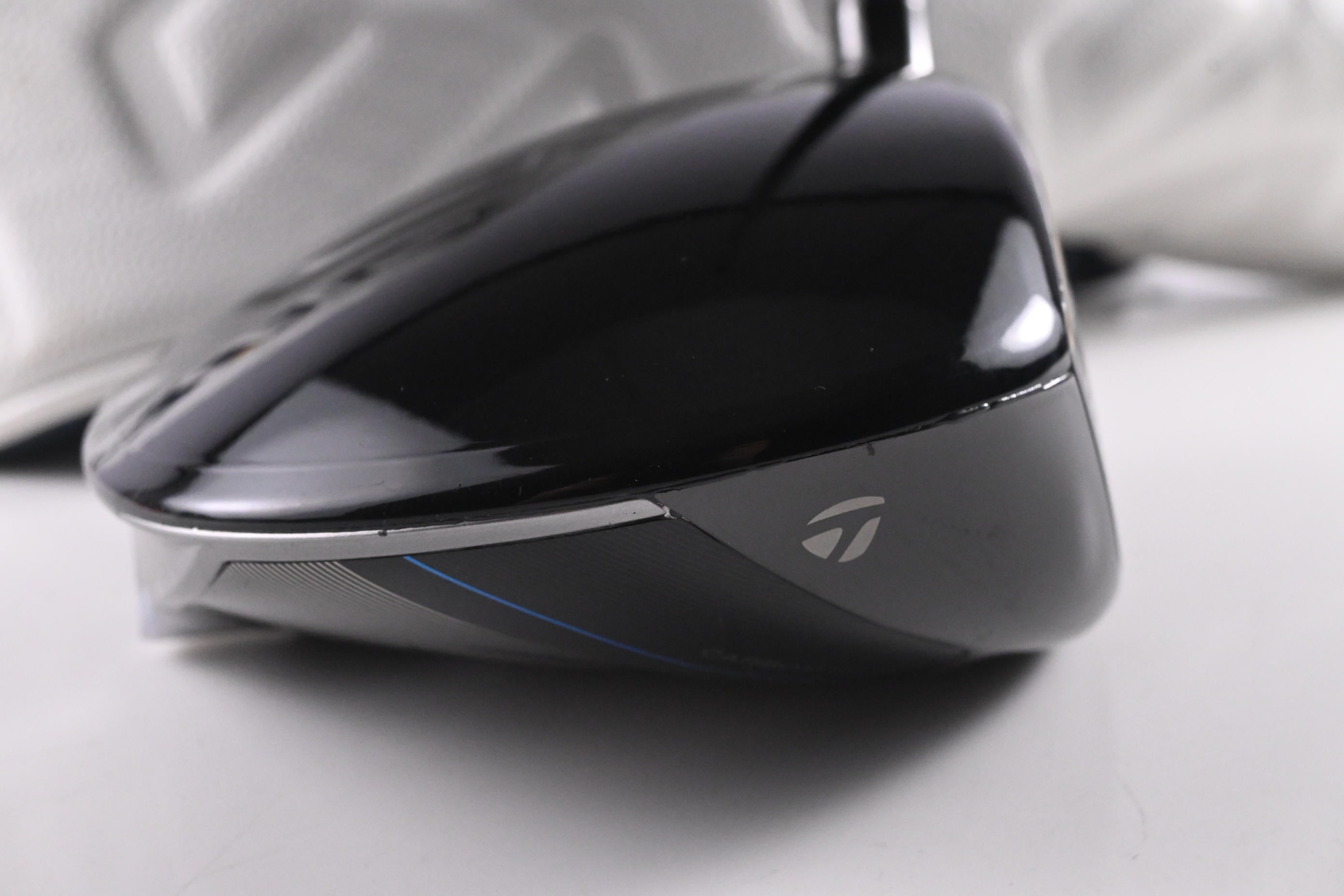 Taylormade Qi10 LS Driver / 9 Degree / Stiff Flex Hzrdus Smoke RDX Red 60