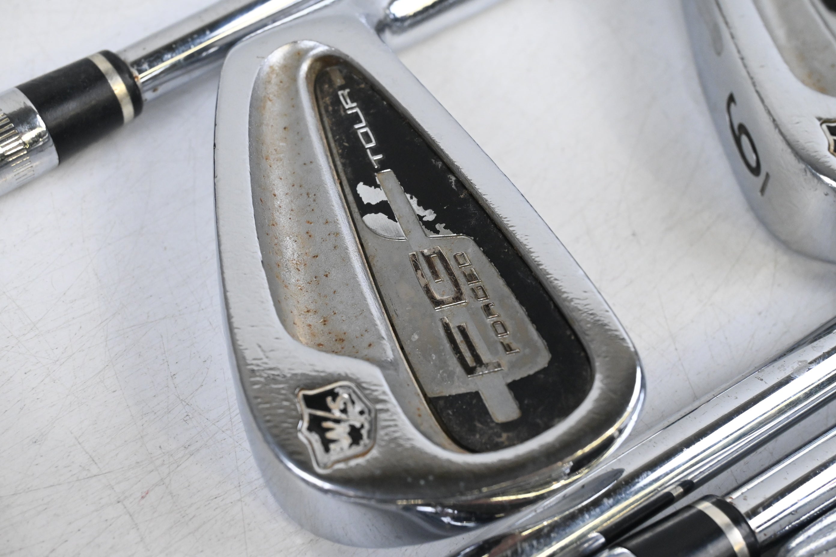 Wilson FG Tour Irons / 4-PW / Regular Flex Dynamic Gold R300 Shafts