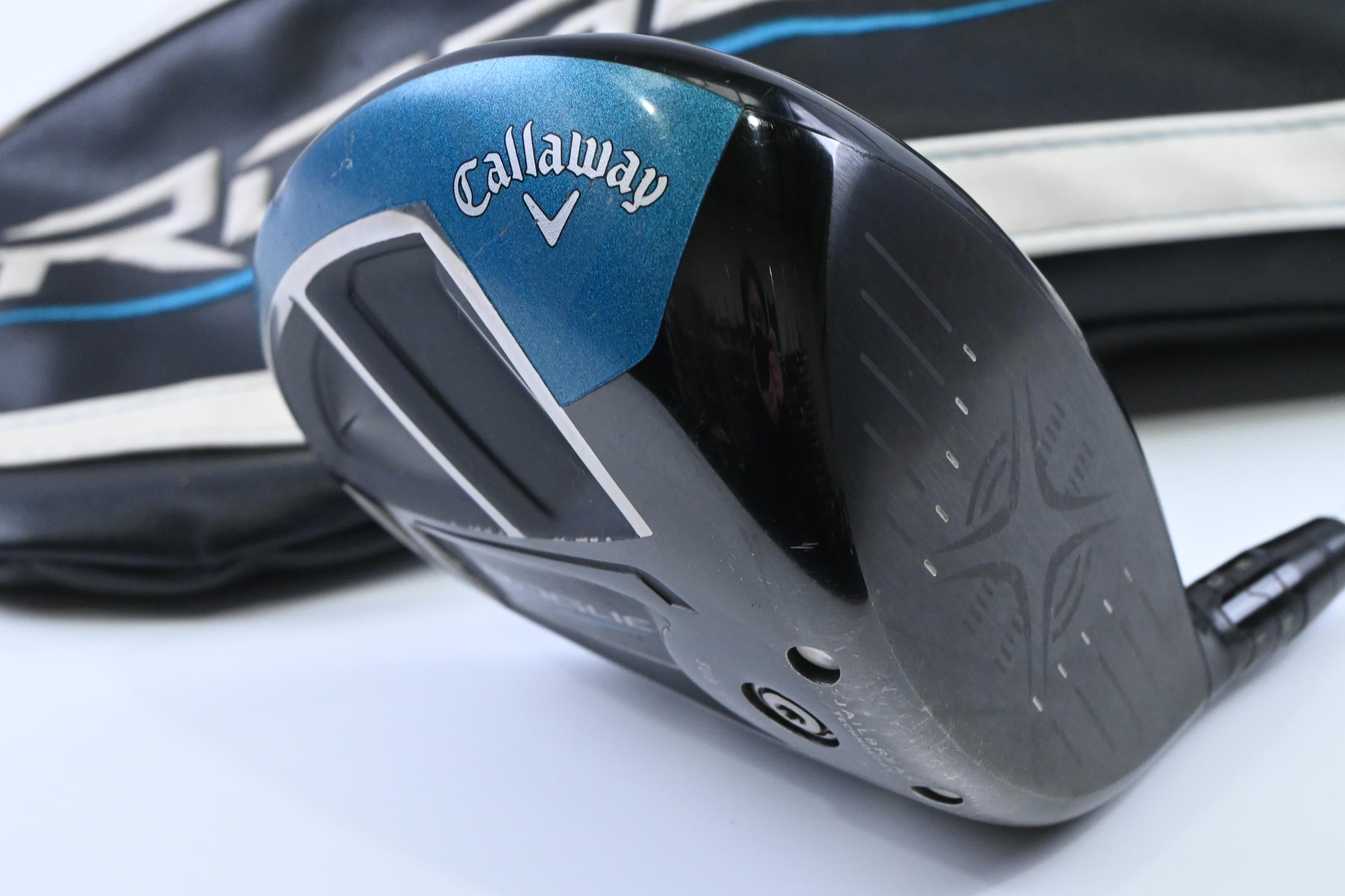 Callaway Rogue Sub Zero Driver / 9 Degree / Regular Flex Matrix 6X3 White Tie