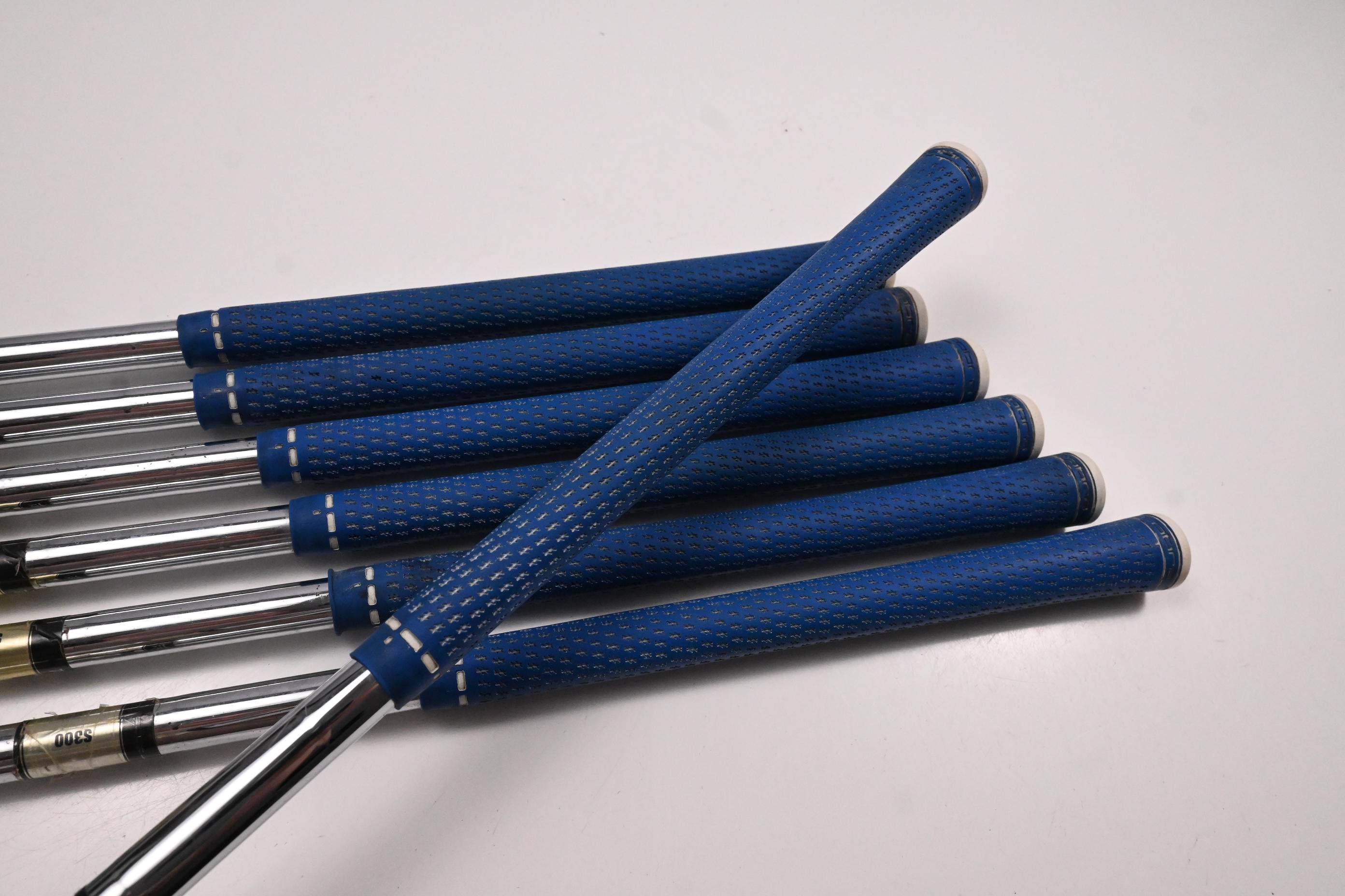 Cobra Bio Cell Irons / 4-PW / Stiff Flex Dynamic Gold S300 Shafts