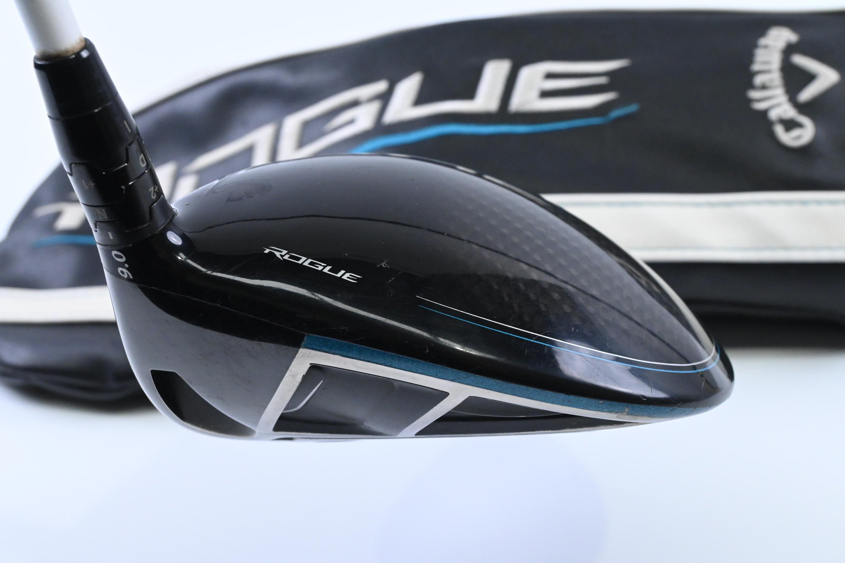 Callaway Rogue Sub Zero Driver / 9 Degree / Regular Flex Matrix 6X3 White Tie