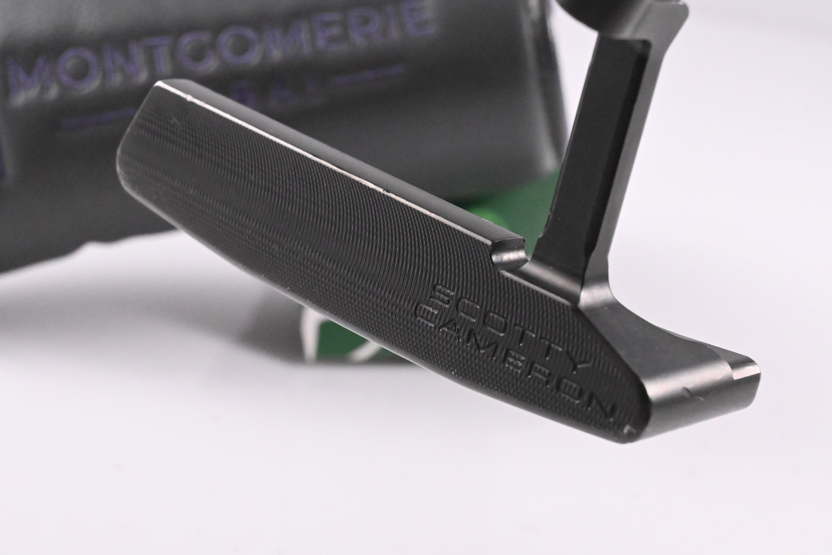 Scotty Cameron Special Select Jet Set Limited Putter / 33 Inch
