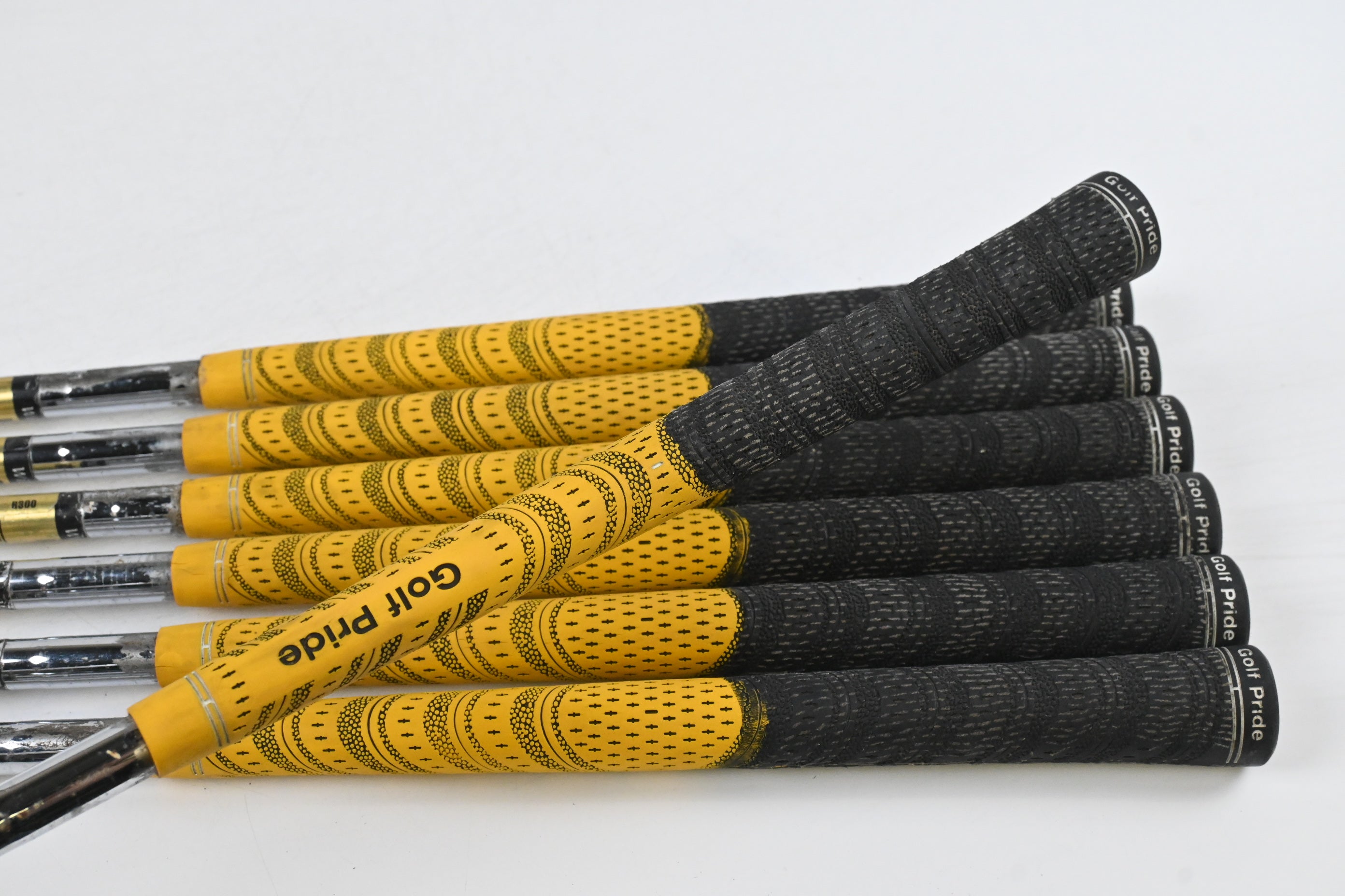 Wilson FG Tour Irons / 4-PW / Regular Flex Dynamic Gold R300 Shafts