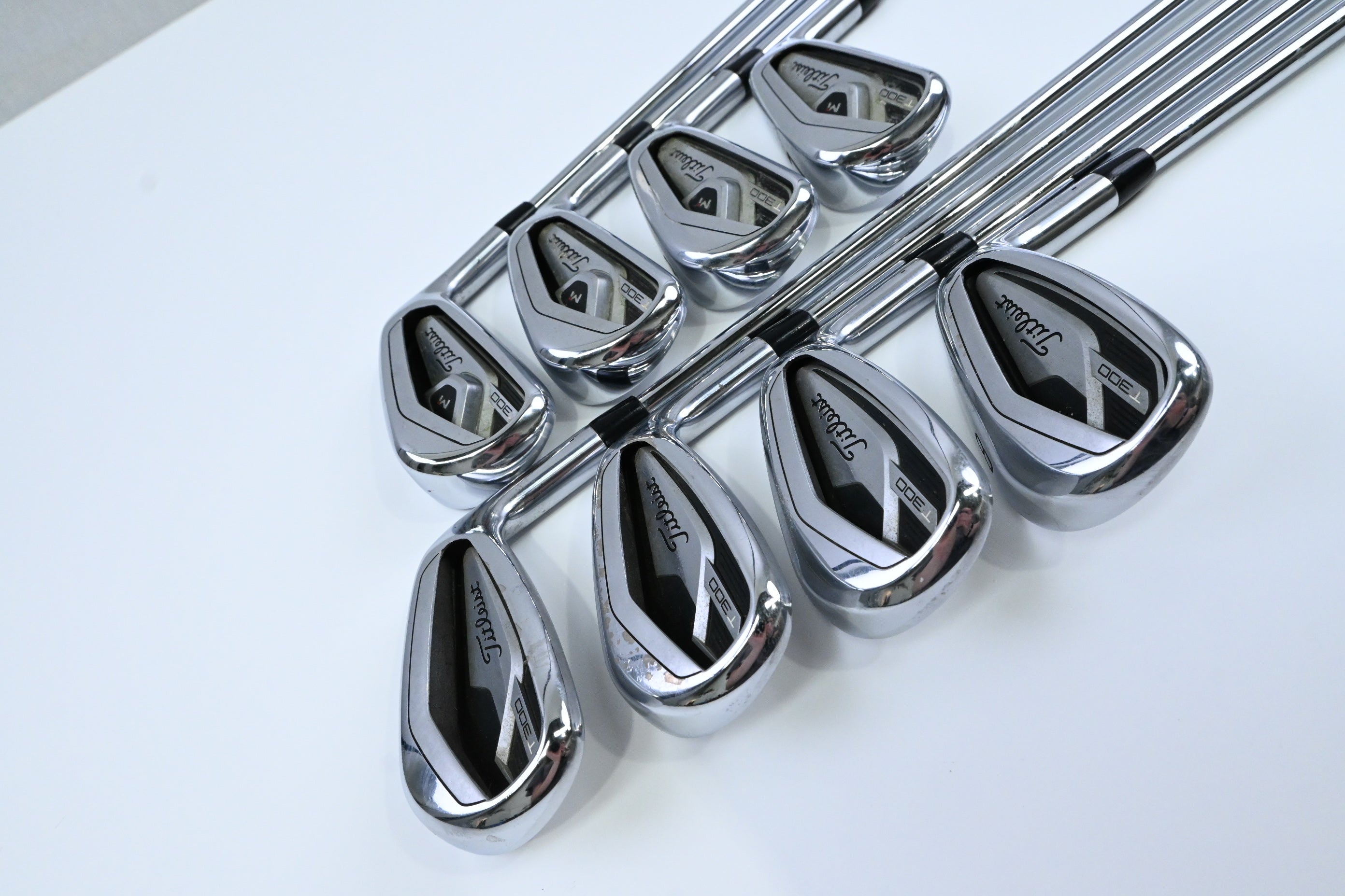 Titleist T300 2019 Irons / 4-PW+48° / Regular Flex AMT Red R300 Shafts