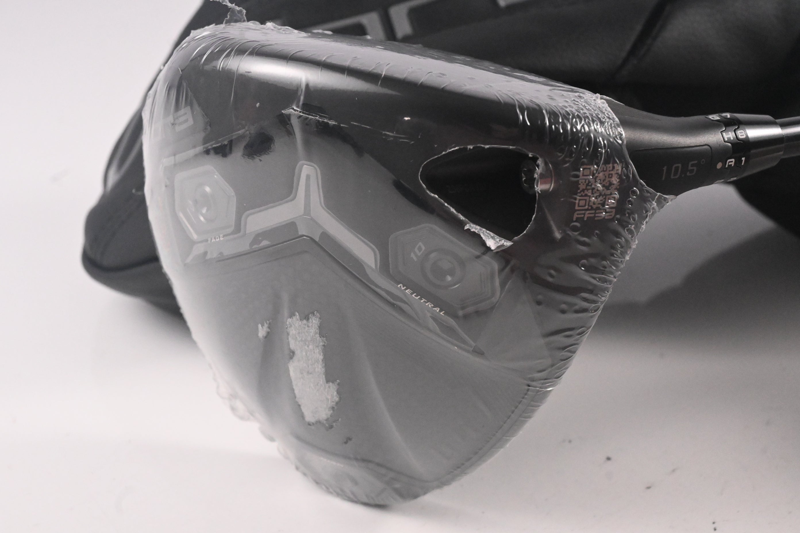 Cobra DS-Adapt LS Driver / 10.5 Degree / Stiff Flex Denali Black 60 Shaft