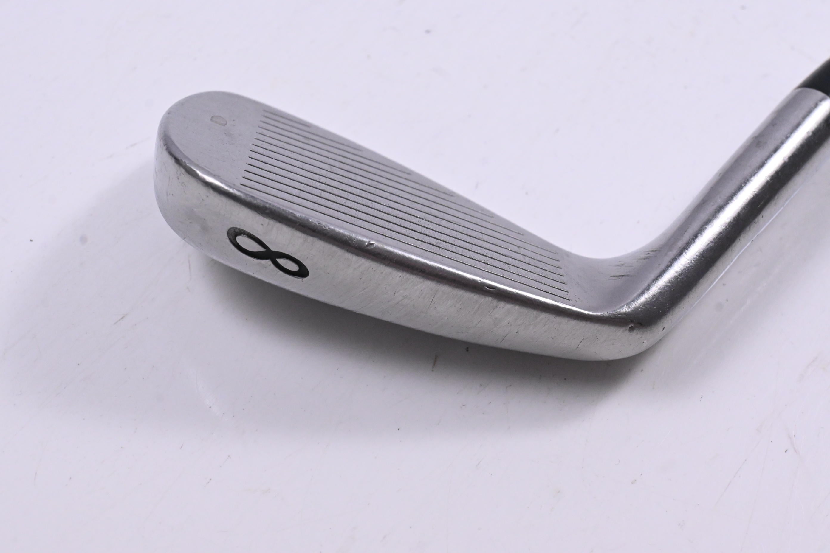 Wilson Pi7 #8 Iron / 39 Degree / Regular Flex True Temper Dynamic Gold Shaft
