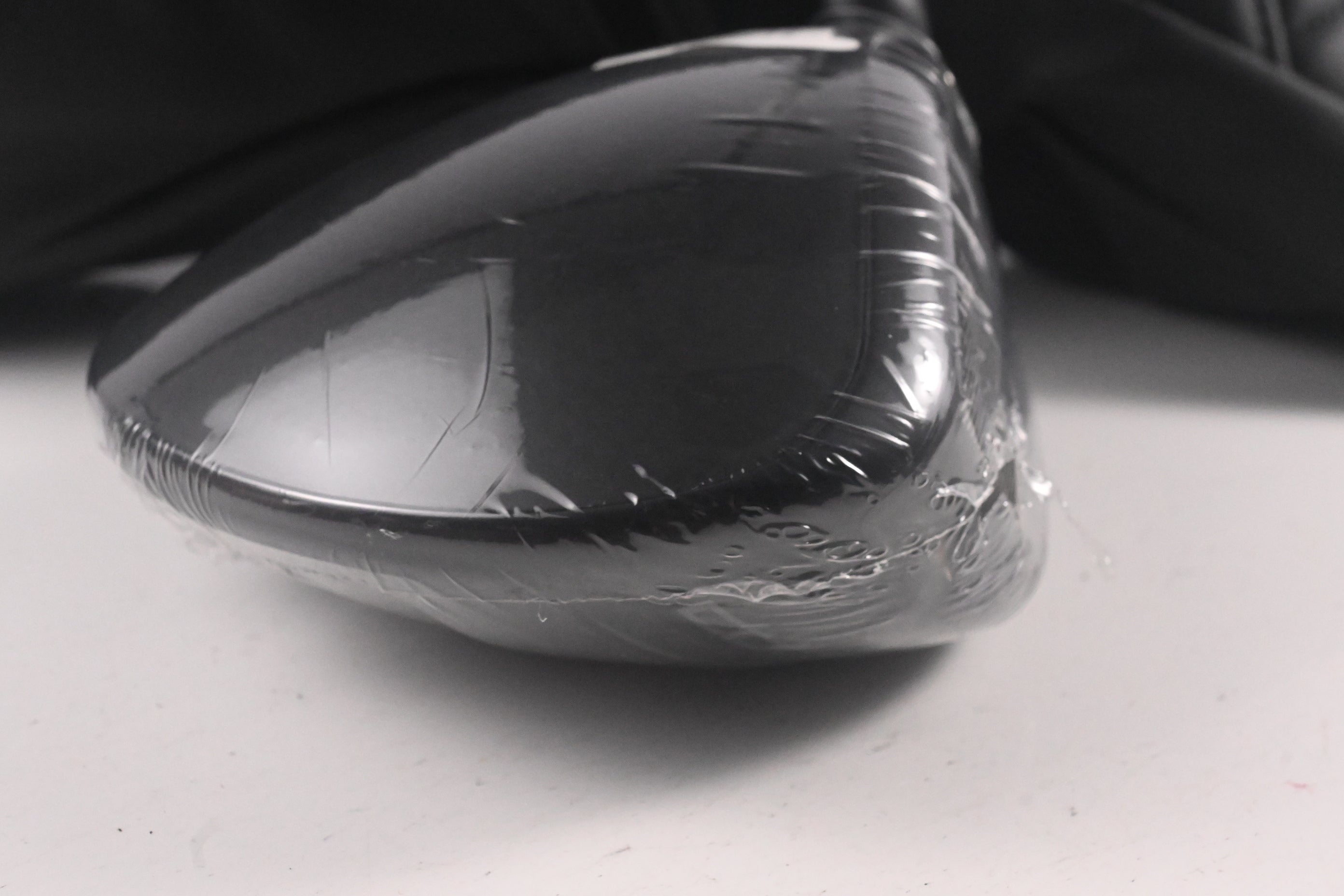 Cobra DS-Adapt LS Driver / 10.5 Degree / Stiff Flex Denali Black 60 Shaft